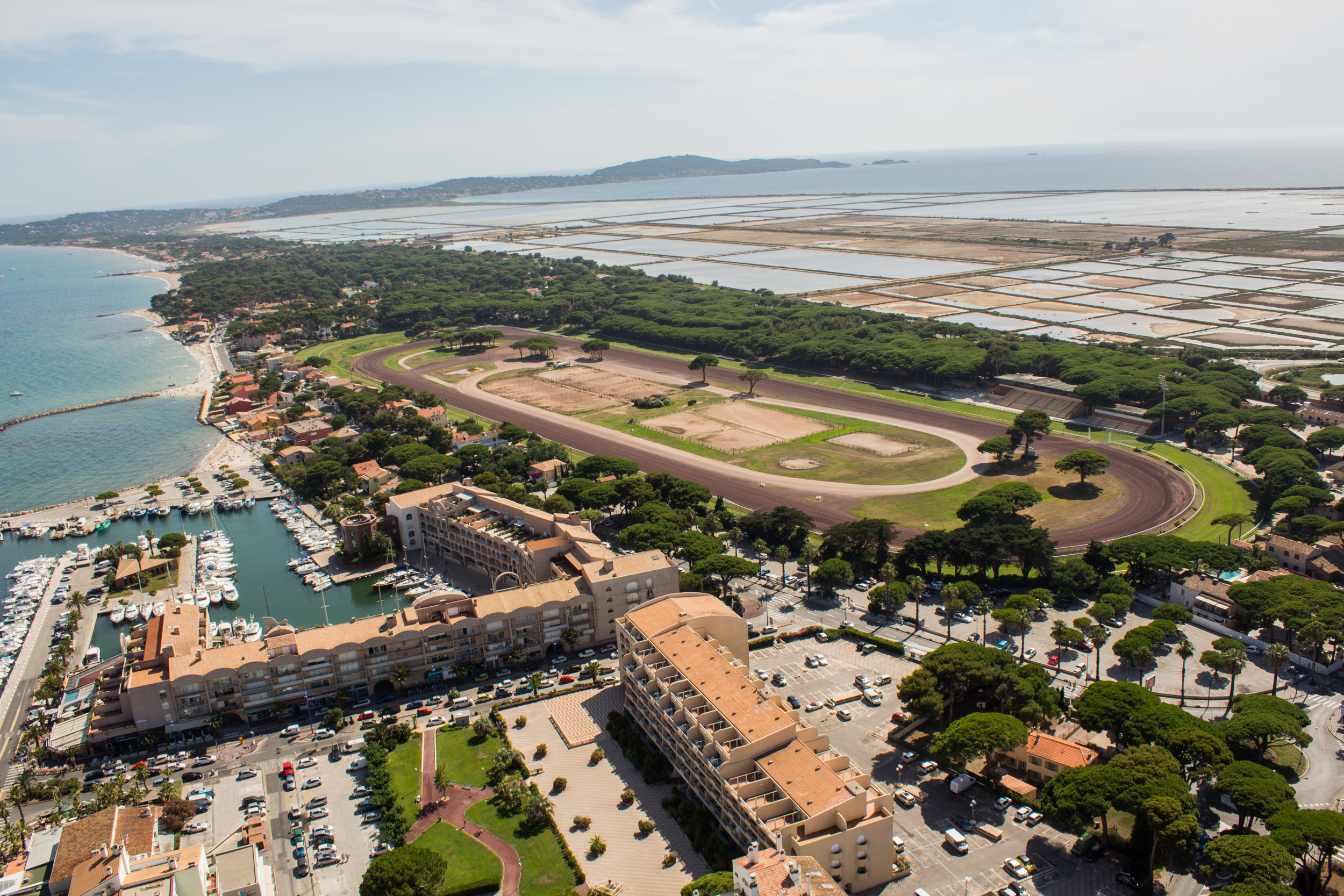 Hippodrome de la plage Hyères - Courses hippiques à l'hippodrome d'Hyères