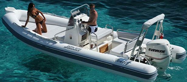 Location de bateau hyeres semi rigide - Melee Voiles