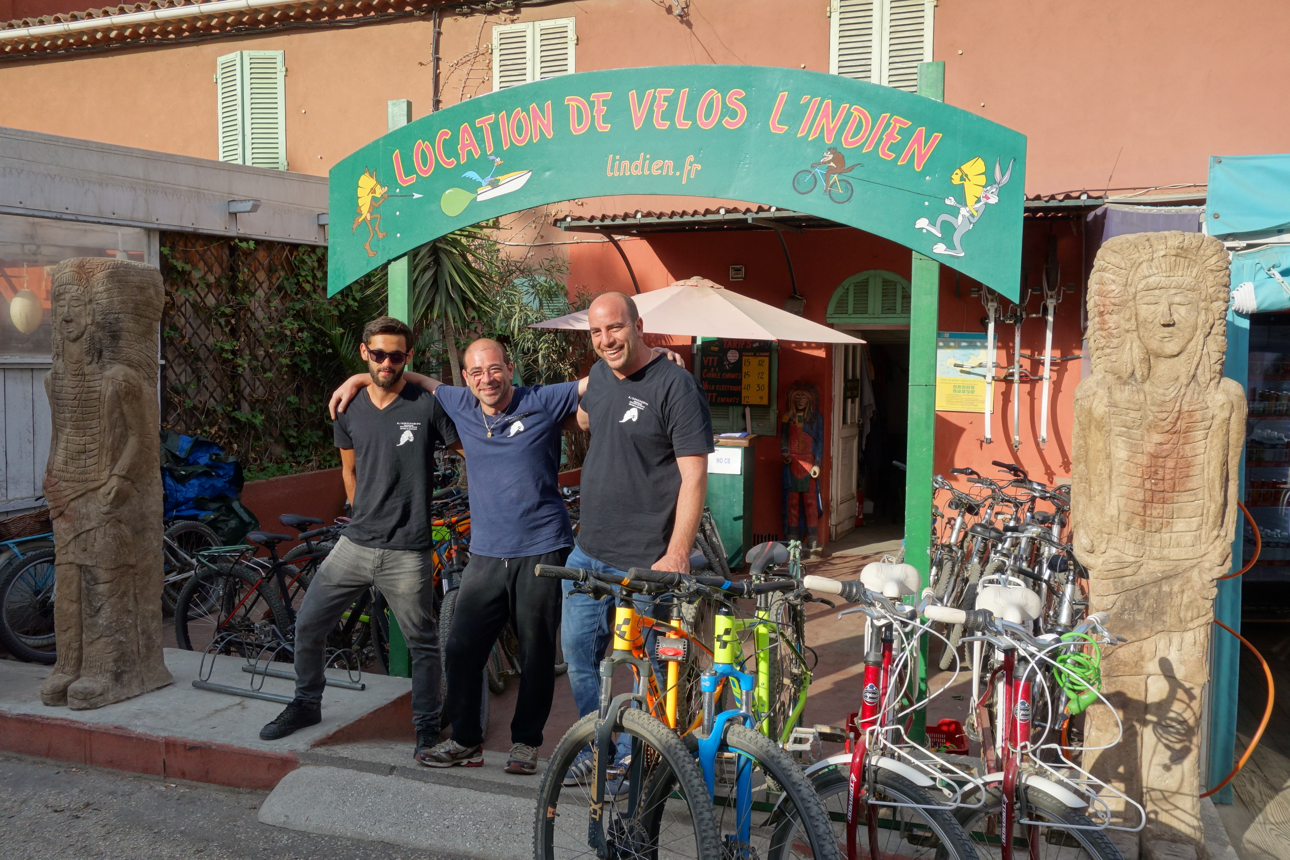 L' Indien - L' Indien