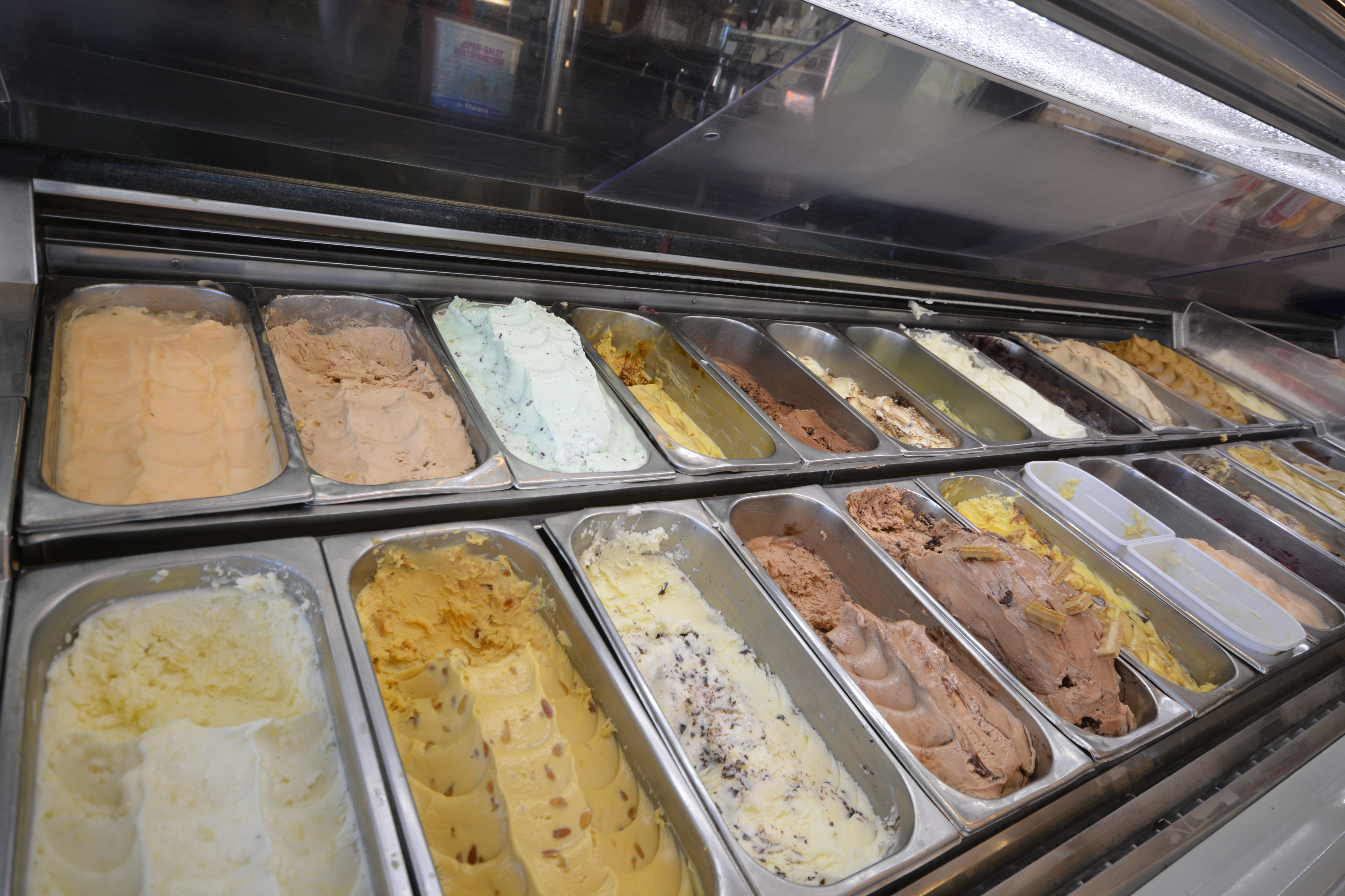 Glacier artisanal La Sirène Hyères l'Ayguade - Hyeres Tourisme