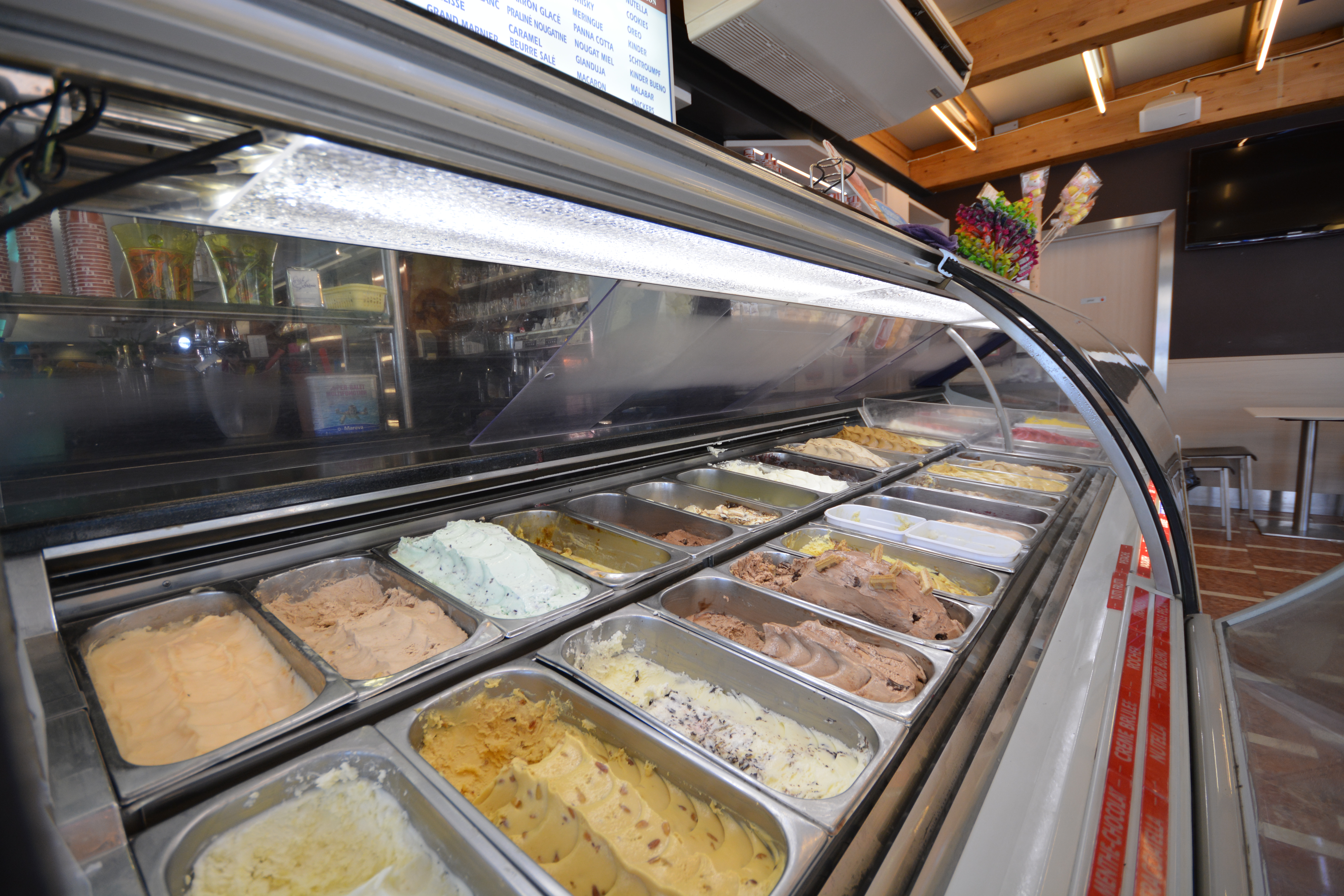 Glacier artisanal La Sirène Hyères l'Ayguade - Hyeres Tourisme