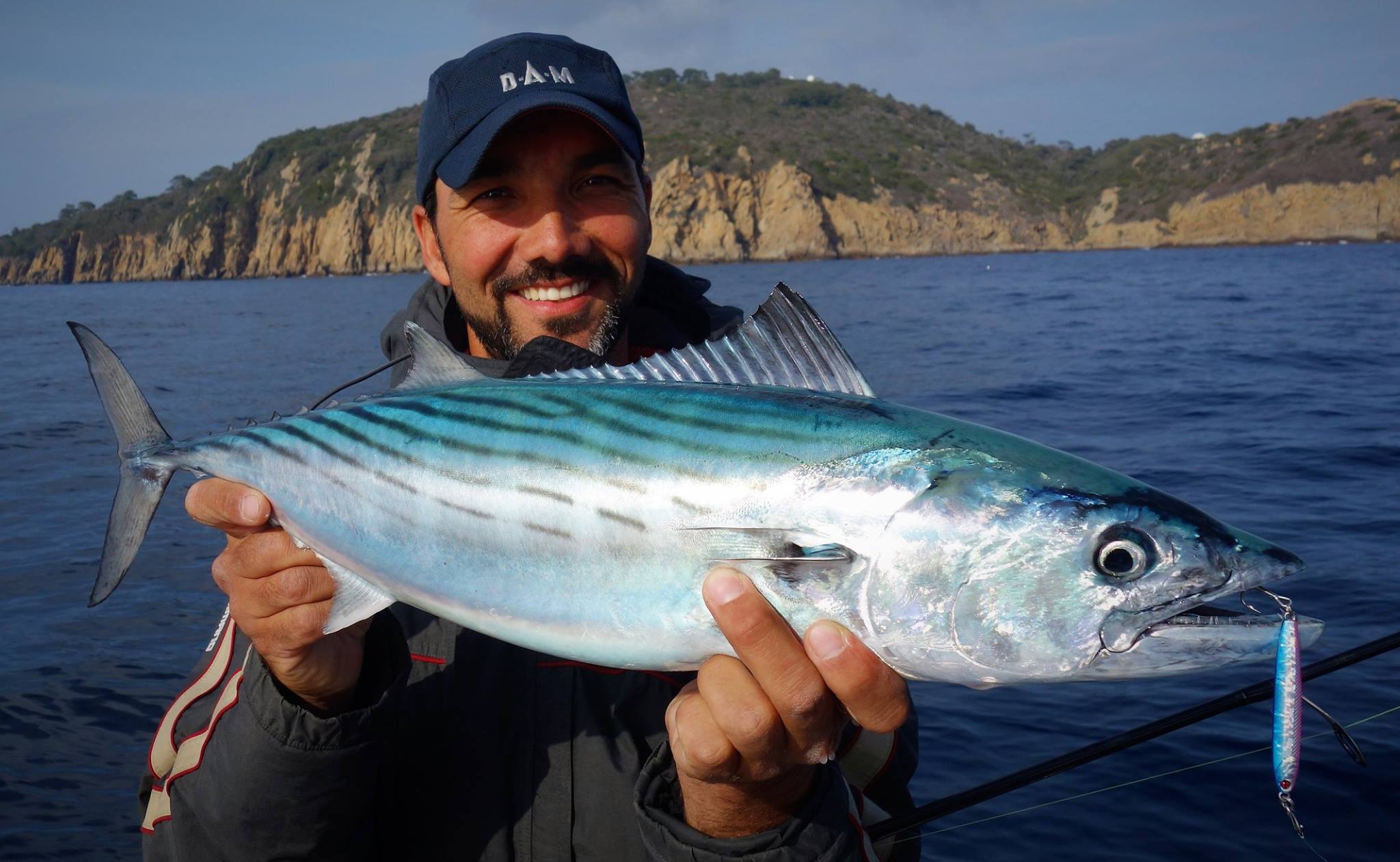 Latitude pêche - guide professionnel de pêche dans le Var - latitude peche