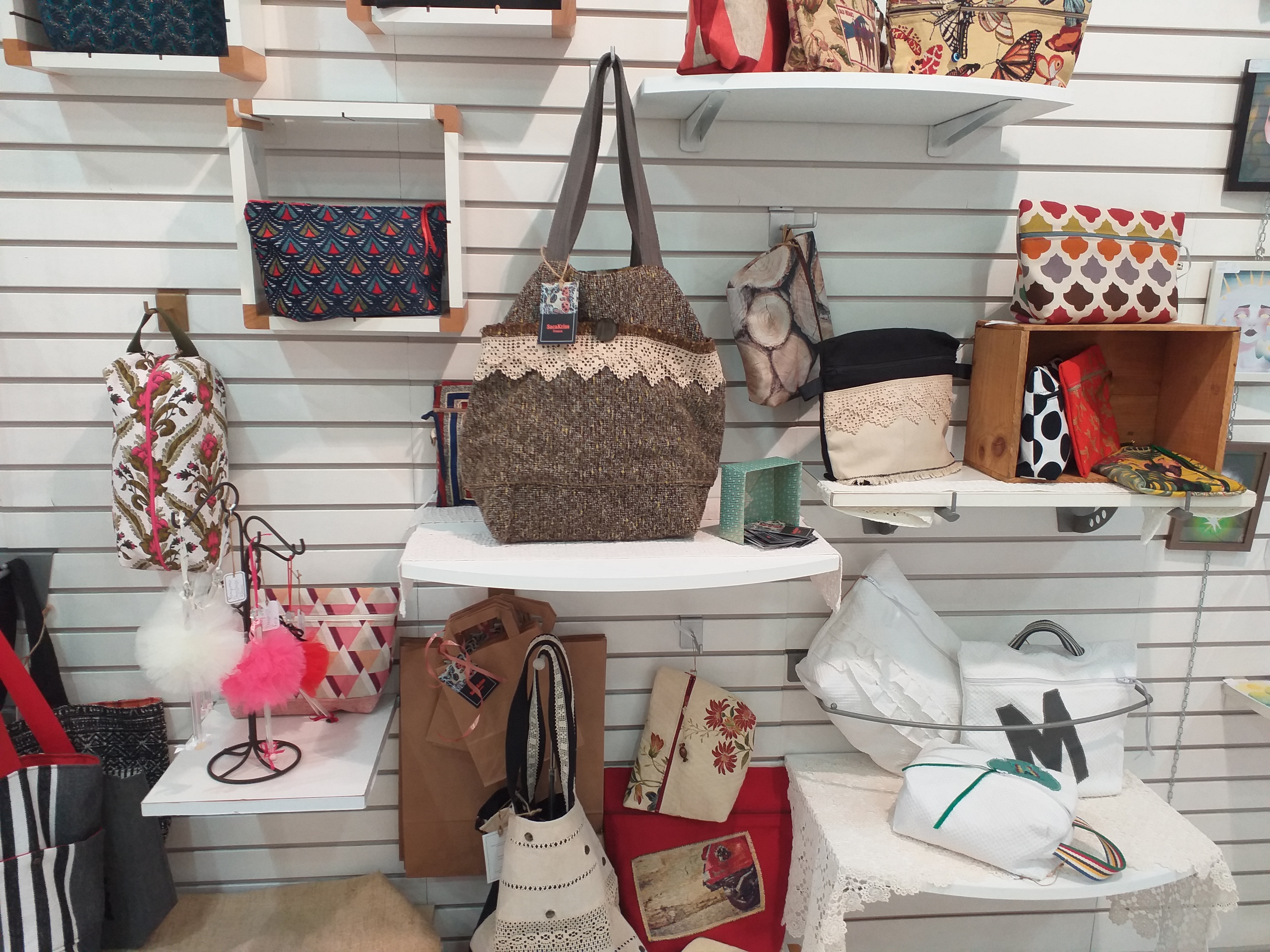 Boutique de créateurs - Boutique Plurielle 83