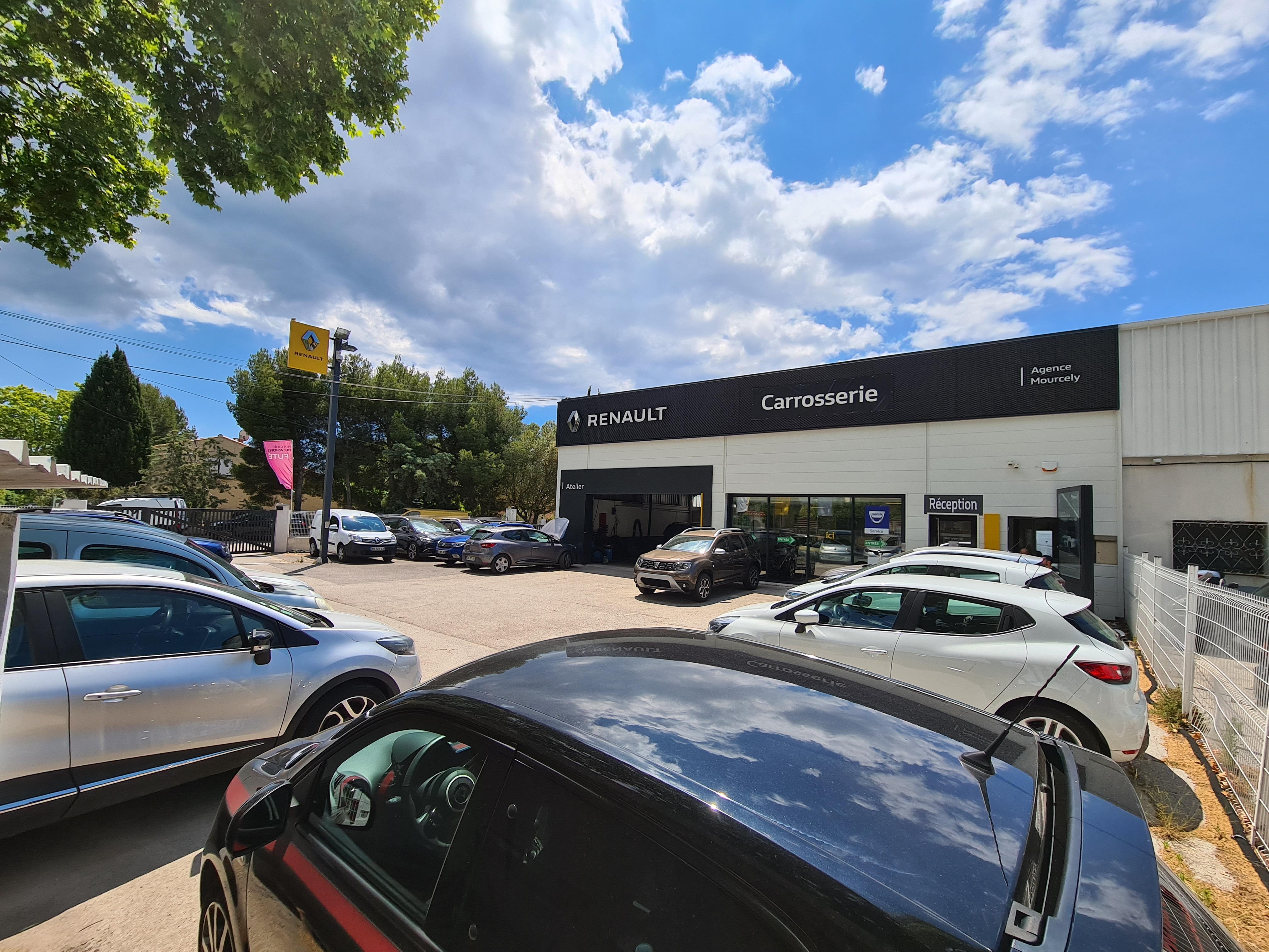 RENAULT DACIA Ollioules - Agence MOURCELY - MOURCELY