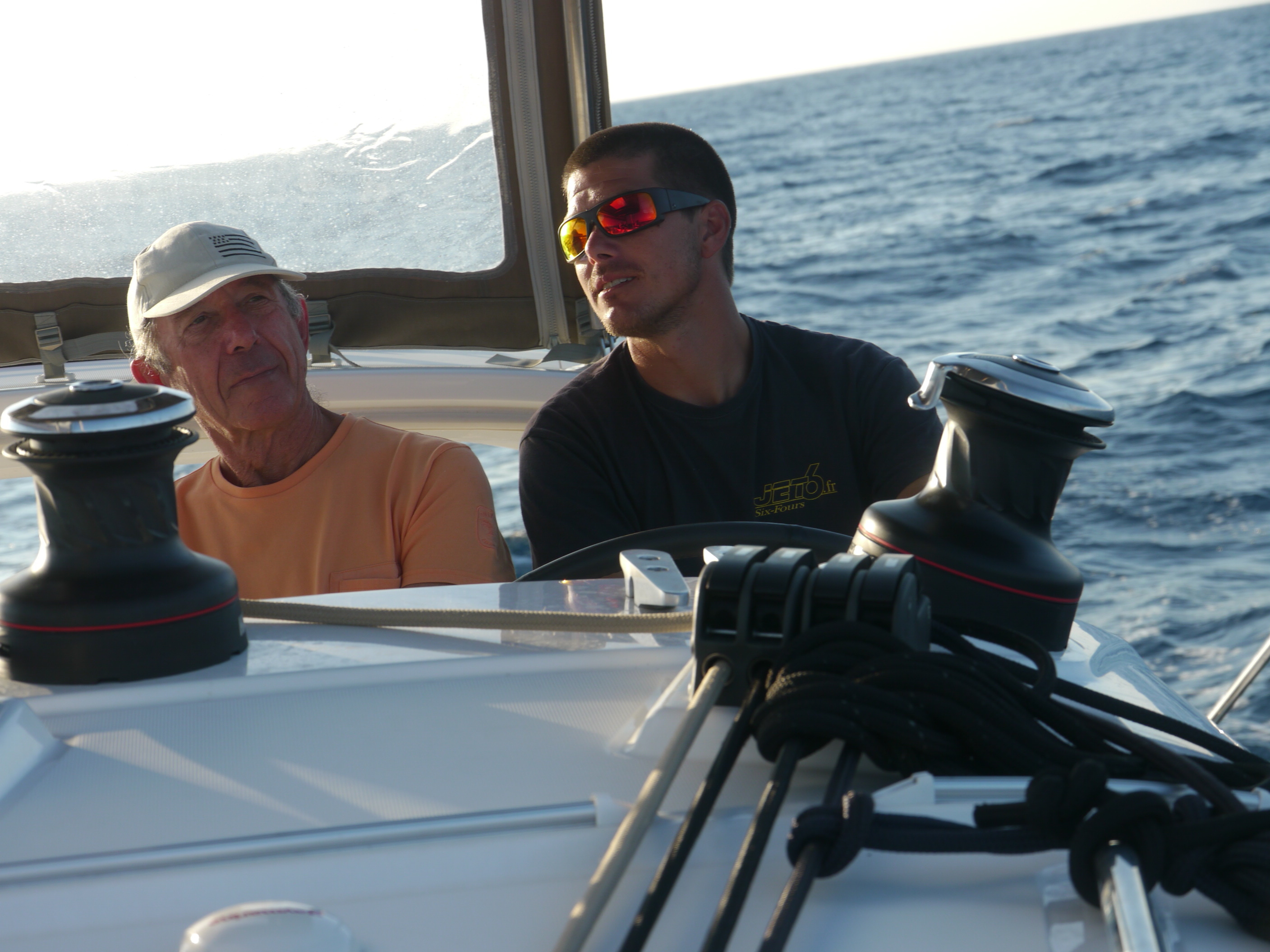 Location de bateaux avec ou sans skipper - SV Jet