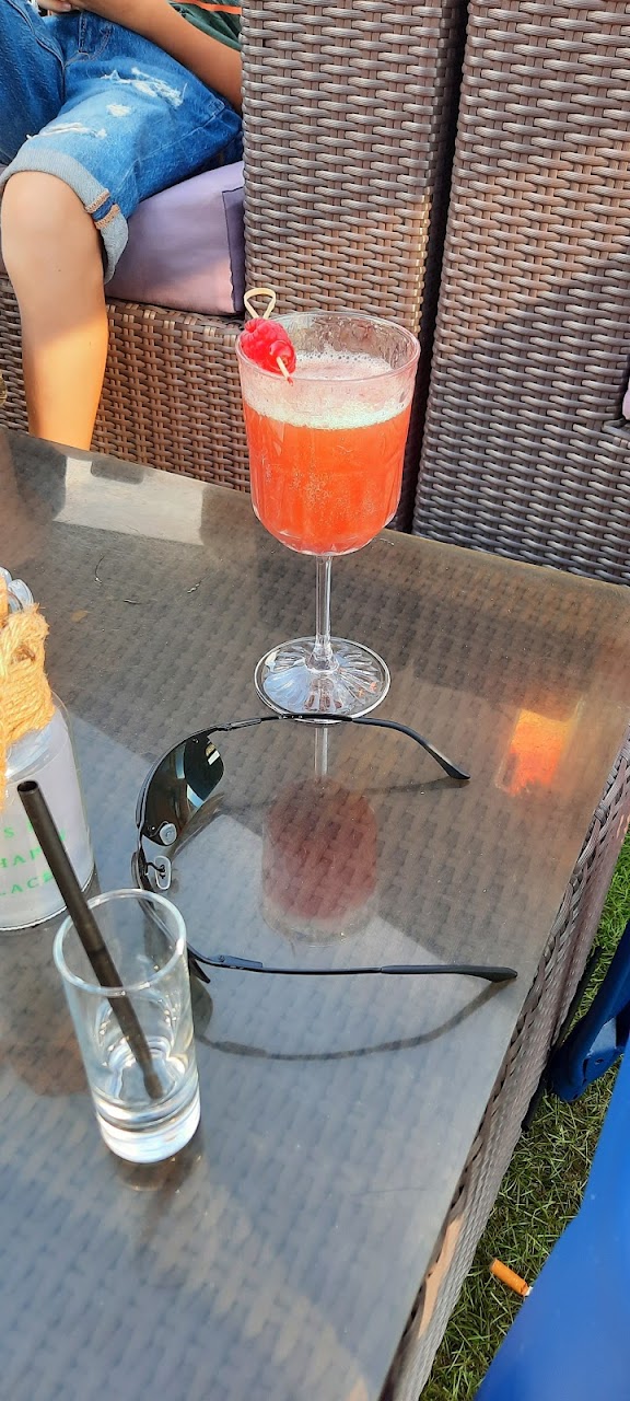 Le Georges - legeorges83