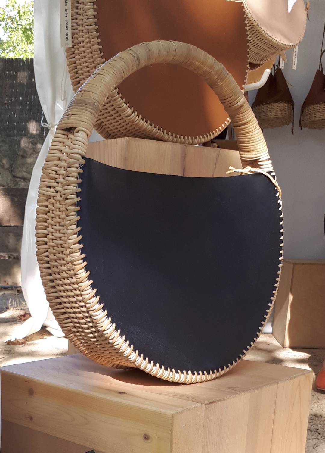 Full Moune en rotin et cuir - Un brin c'est tout !