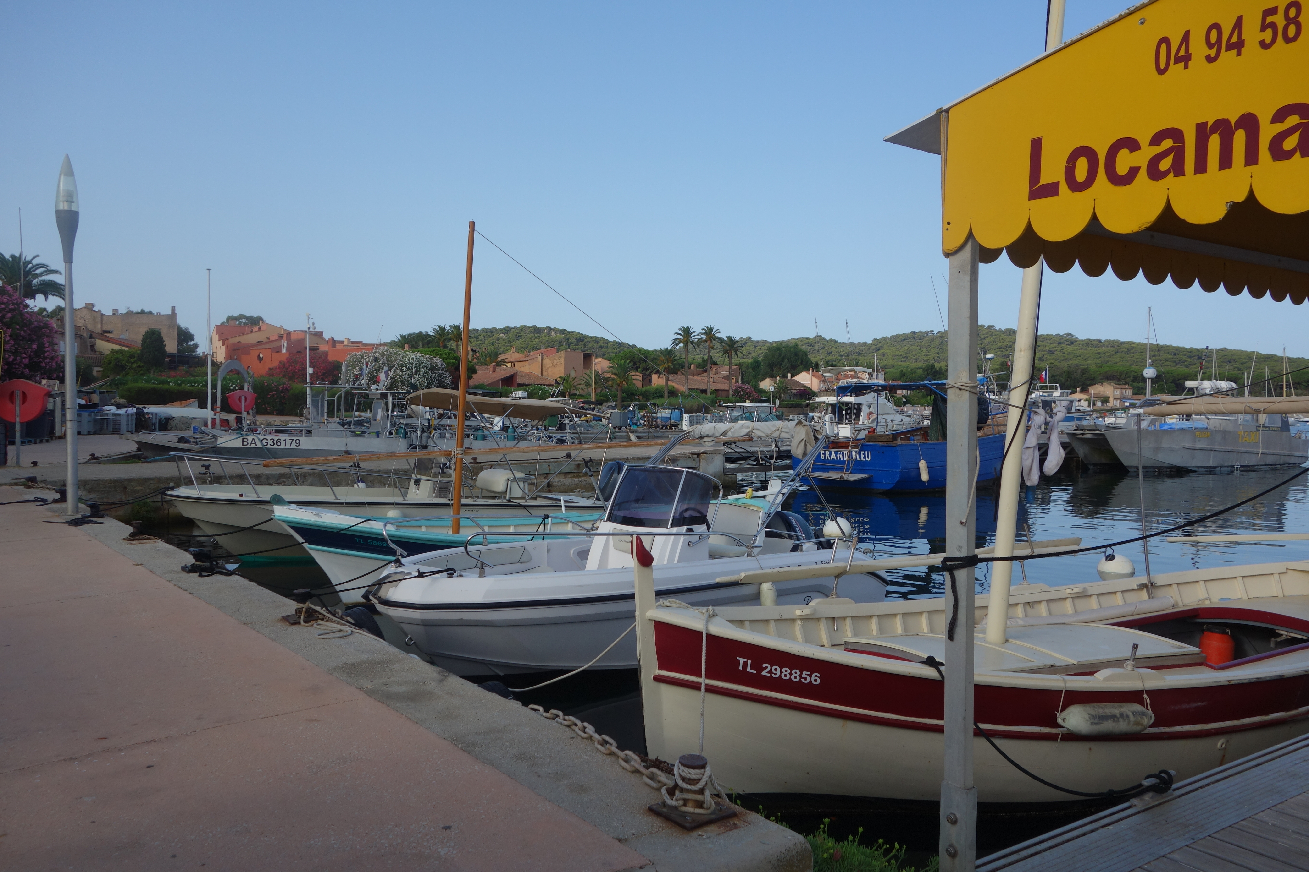 Locamarine75 - @OITPM - Bureau de Porquerolles