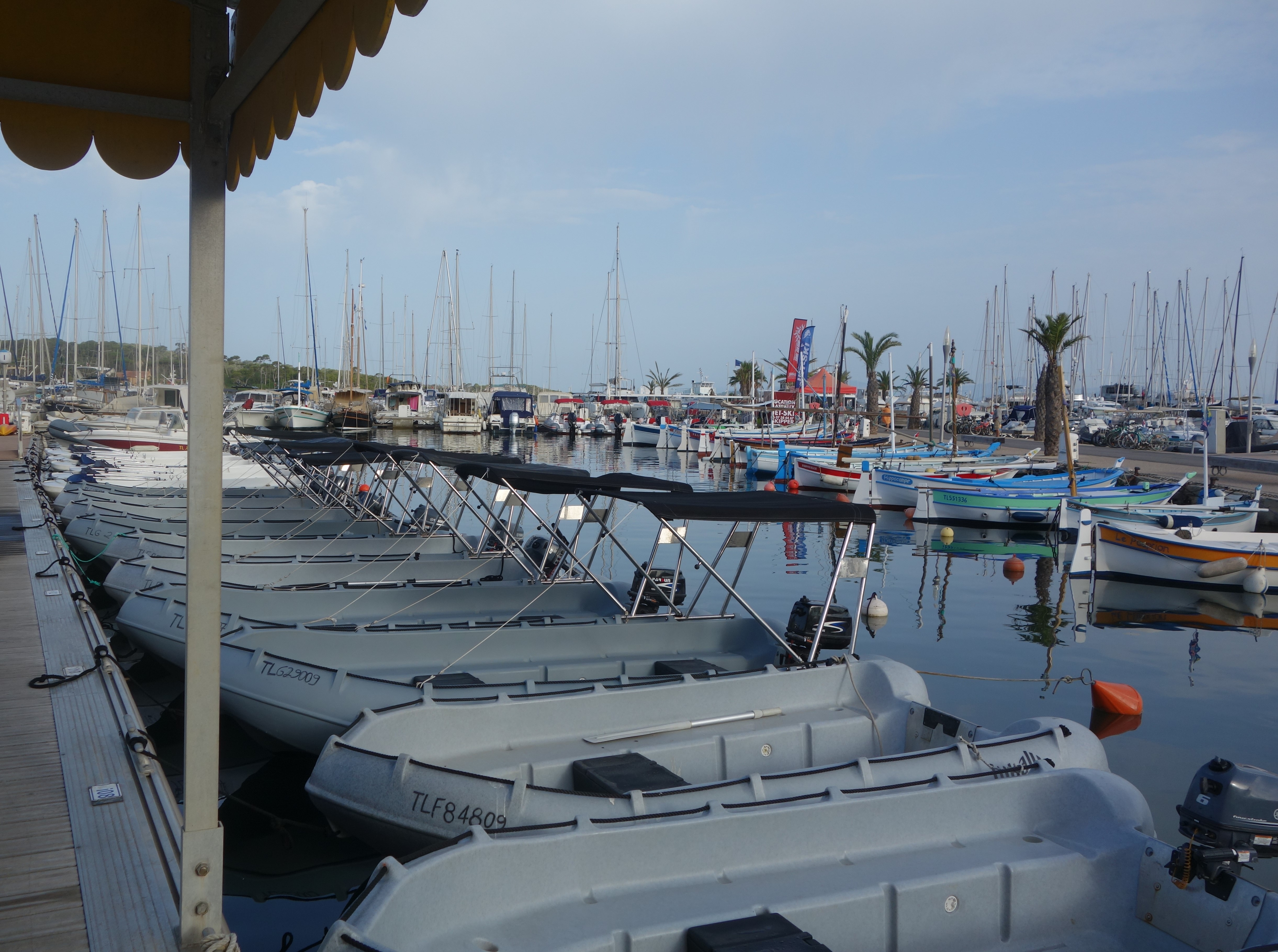 Locamarine75 - @OITPM - Bureau de Porquerolles