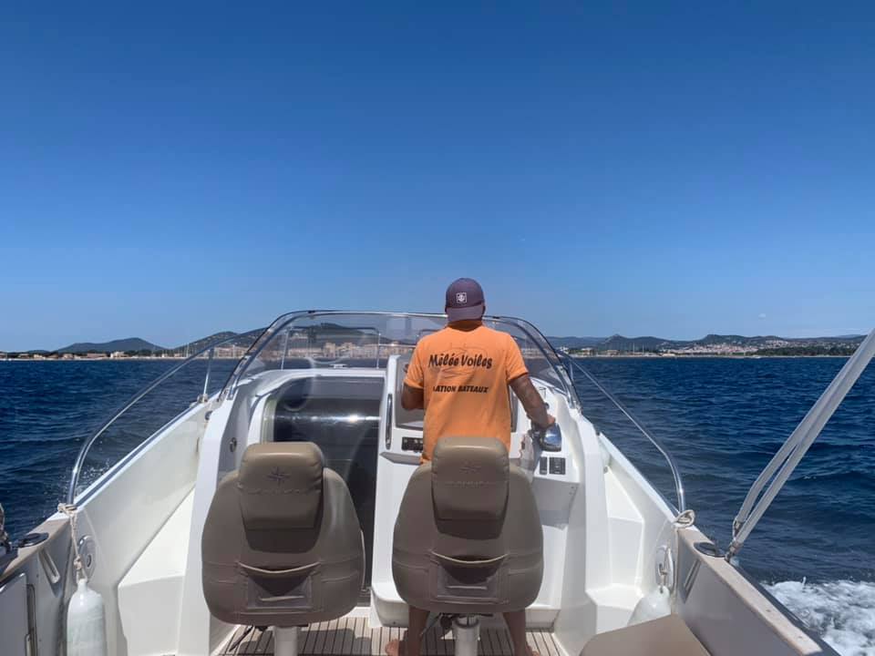 à bord - Melee Voiles