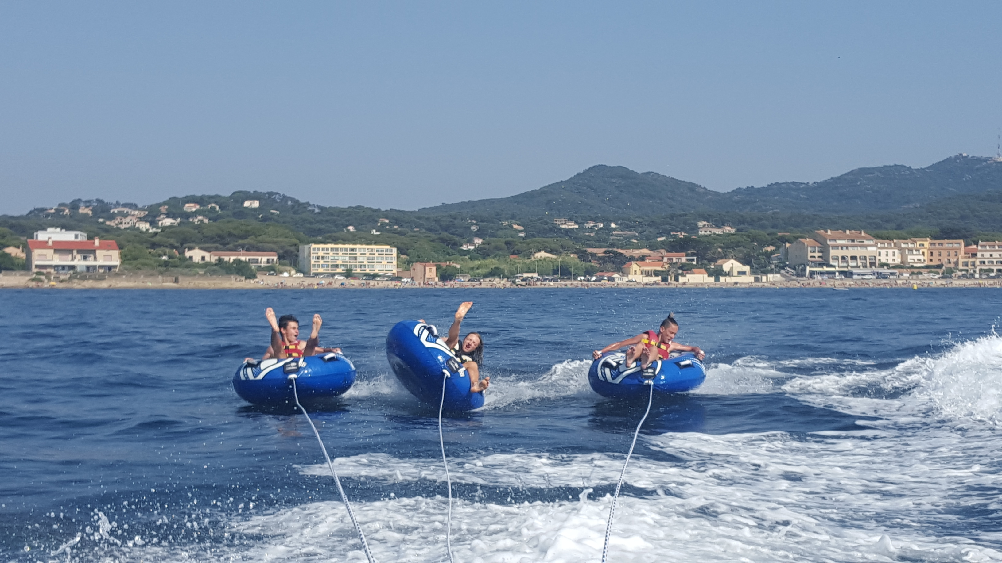 Wake board flying plate - Waky Sea