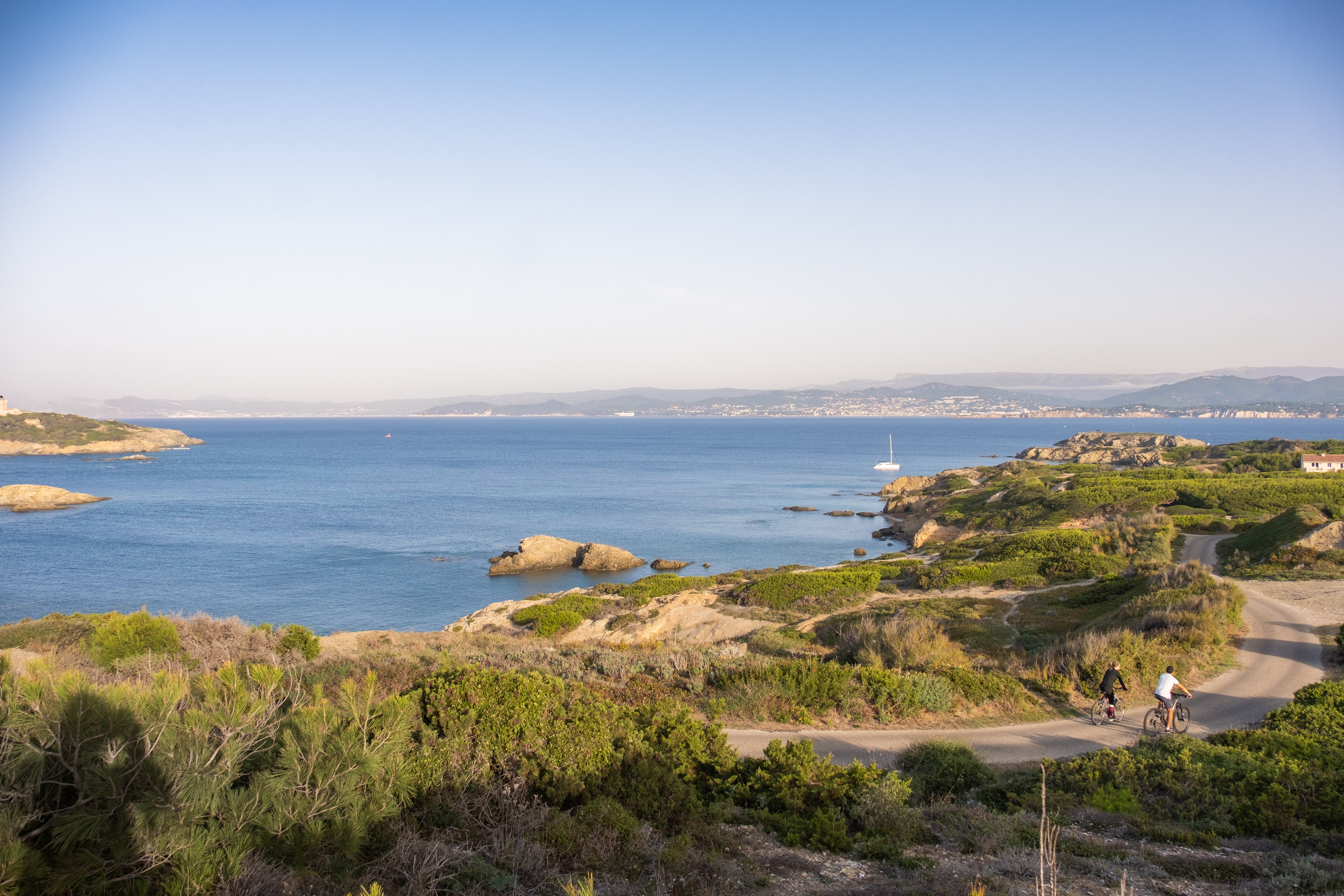 Balade à vélo sur l'île des Embiez - Société Paul Ricard