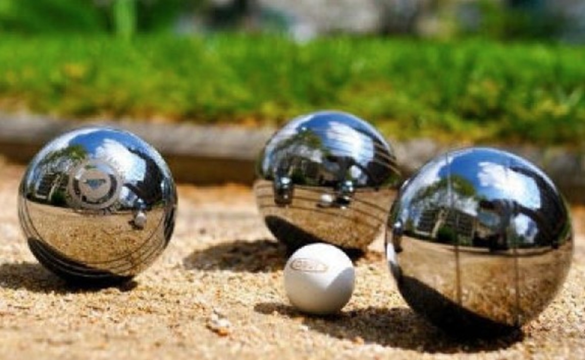 Boulodrome de la Poste / Danton - mairie La garde