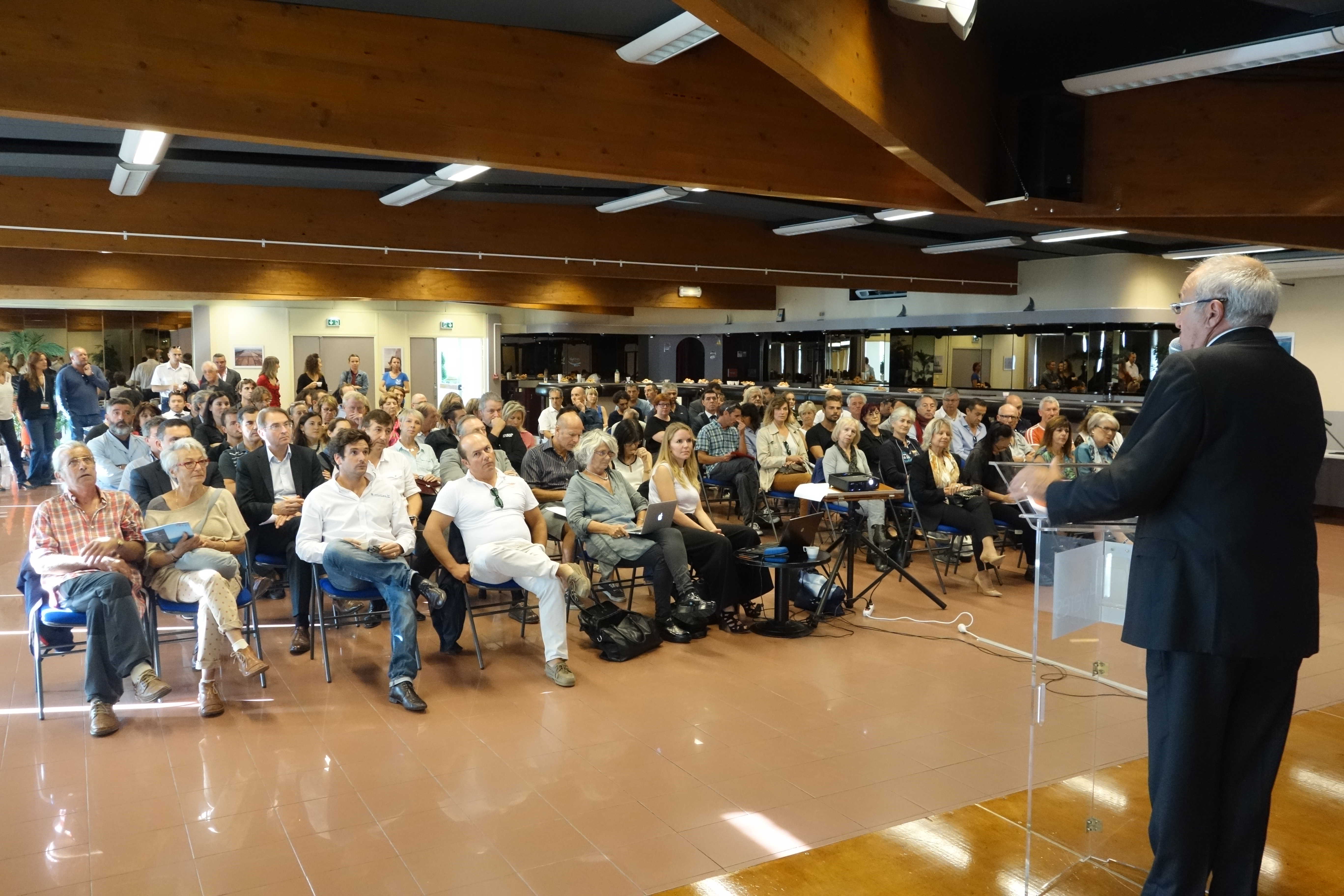 Espace Nautique Port Saint-Pierre Hyères - Espace Nautique