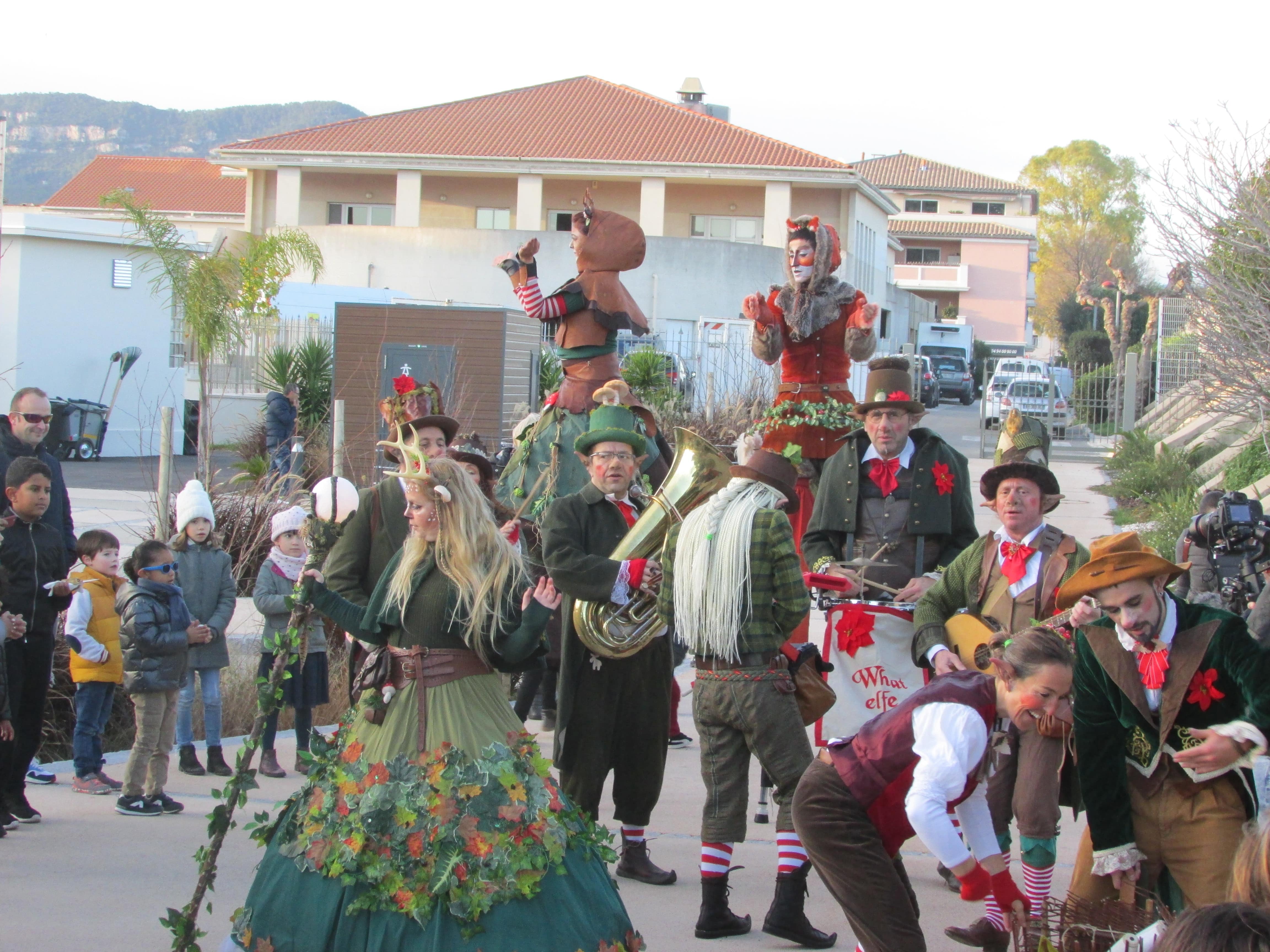 Arrivée du Père Noël à La Crau_La Crau - Y.S