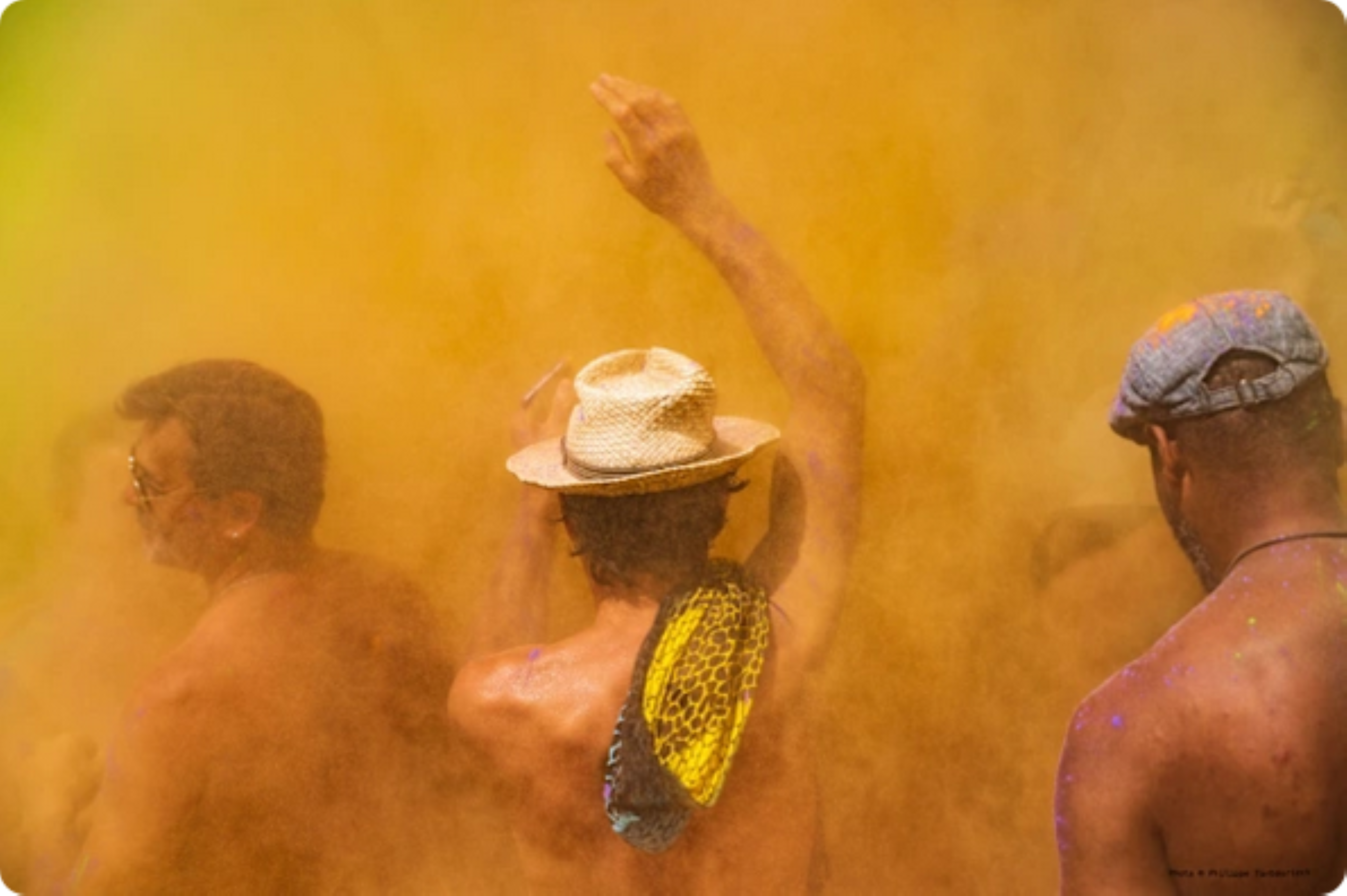 Parade naturiste Colorée_Hyères - Union des Commerçants du Soleil Levant