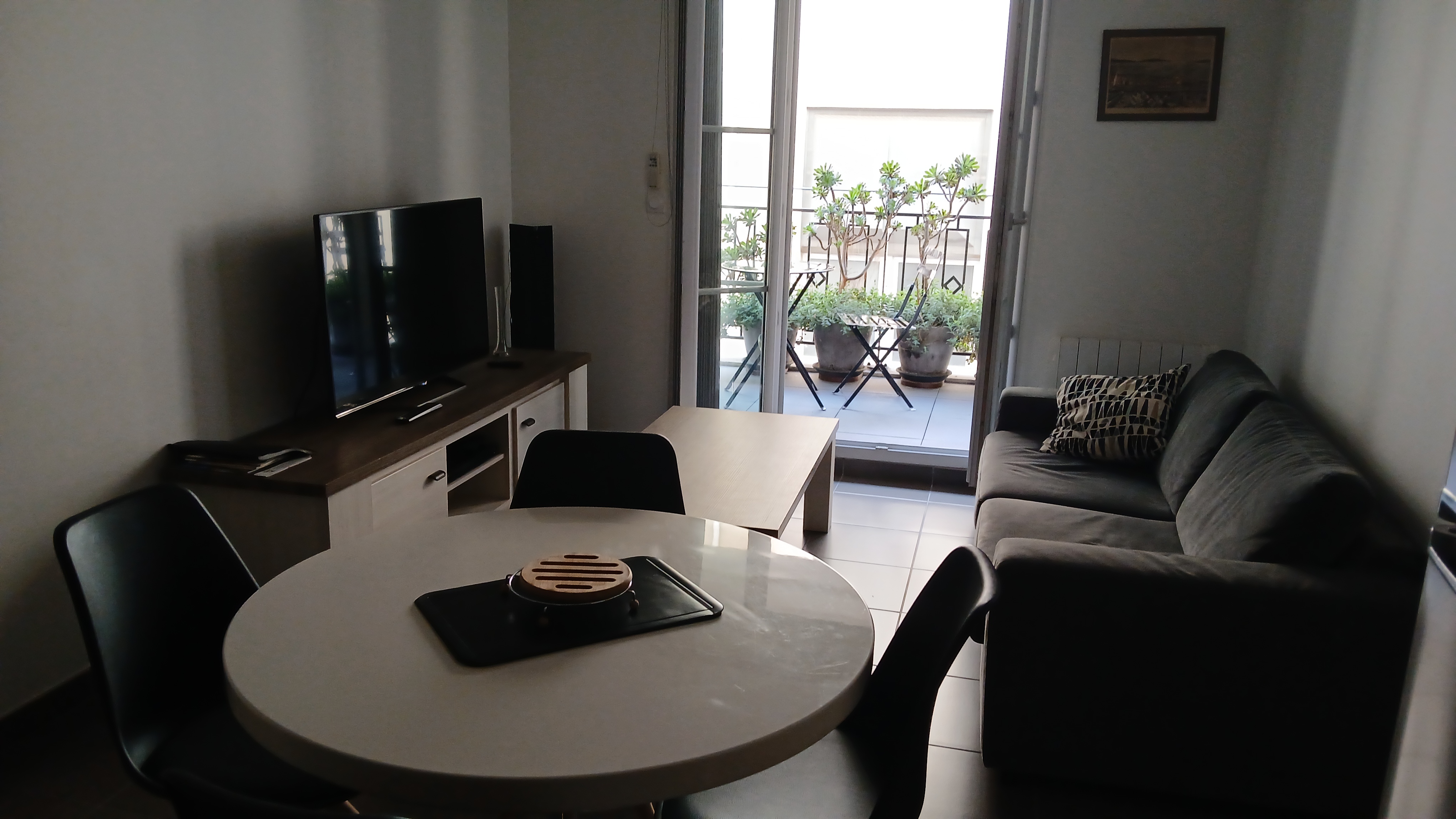 salon - meublé Laronche