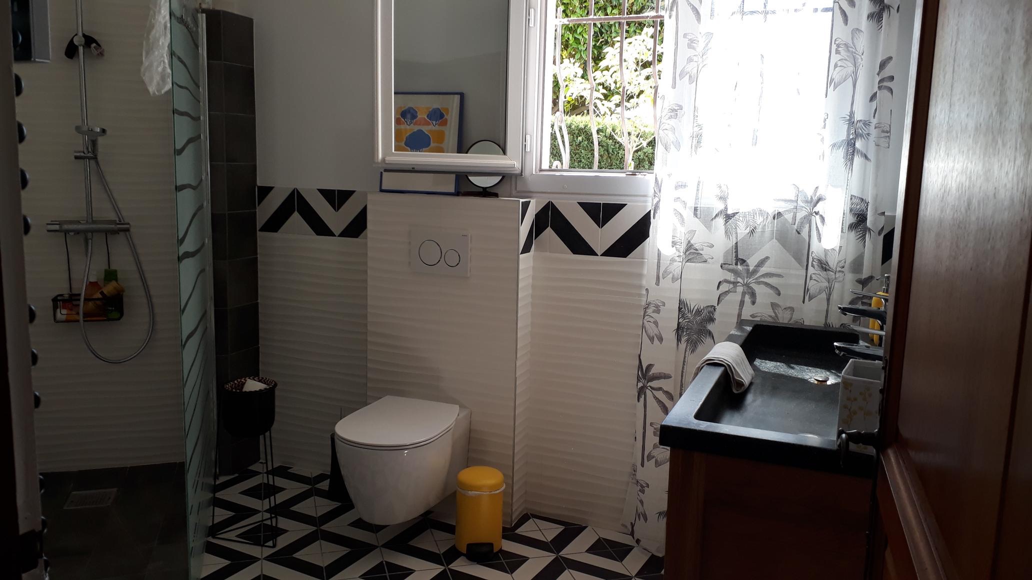 Salle bain Noir/blanc - Maya.H