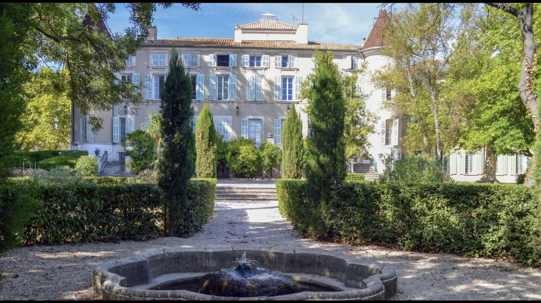 Chateau la CastilleCoté jardins - La Castille