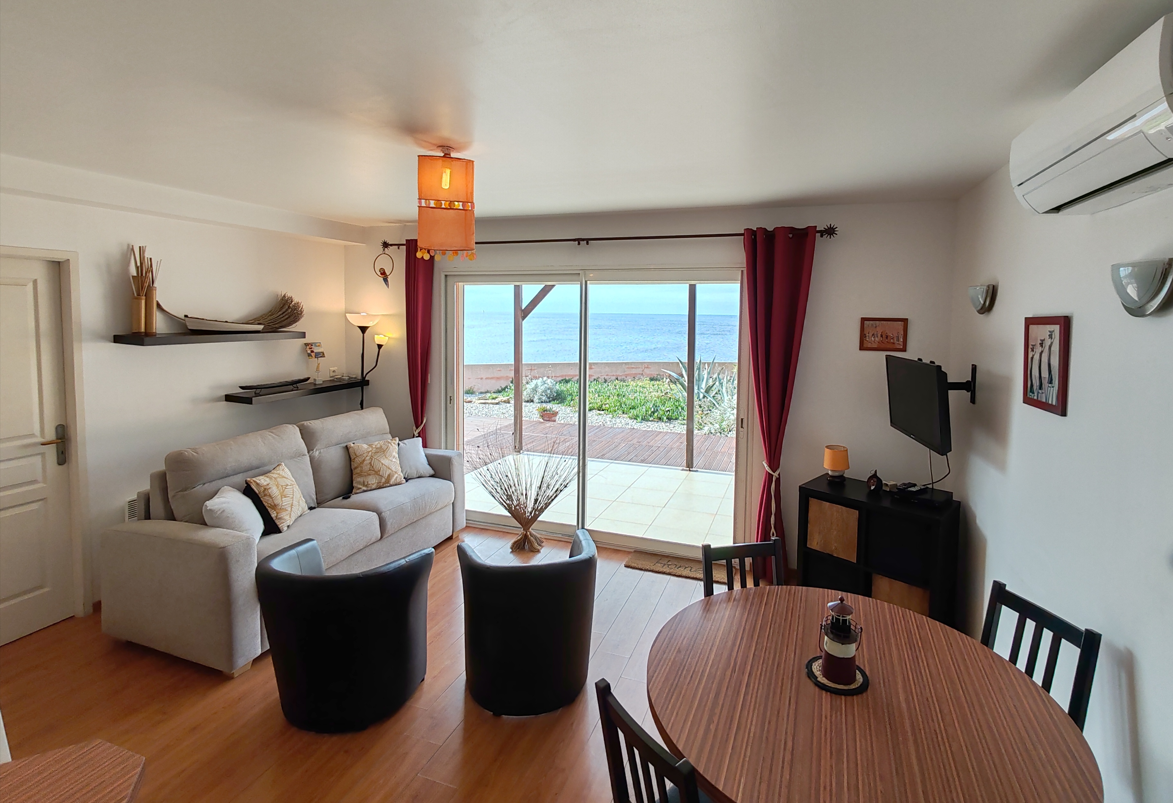 Pièce à vivre - Anne Deschamps