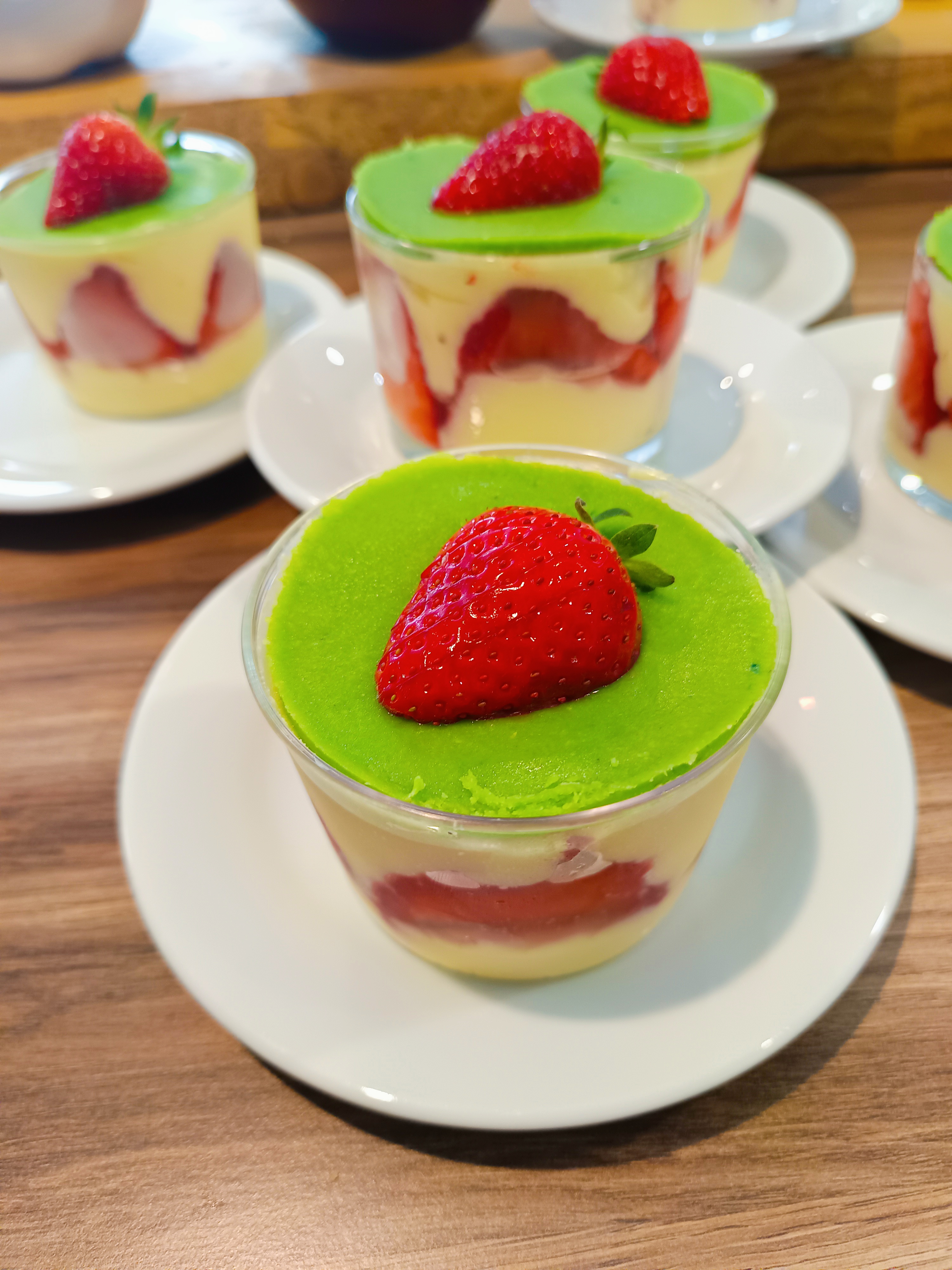 Verrine de fraises au citron vert - ©MARINE&MIJOTE