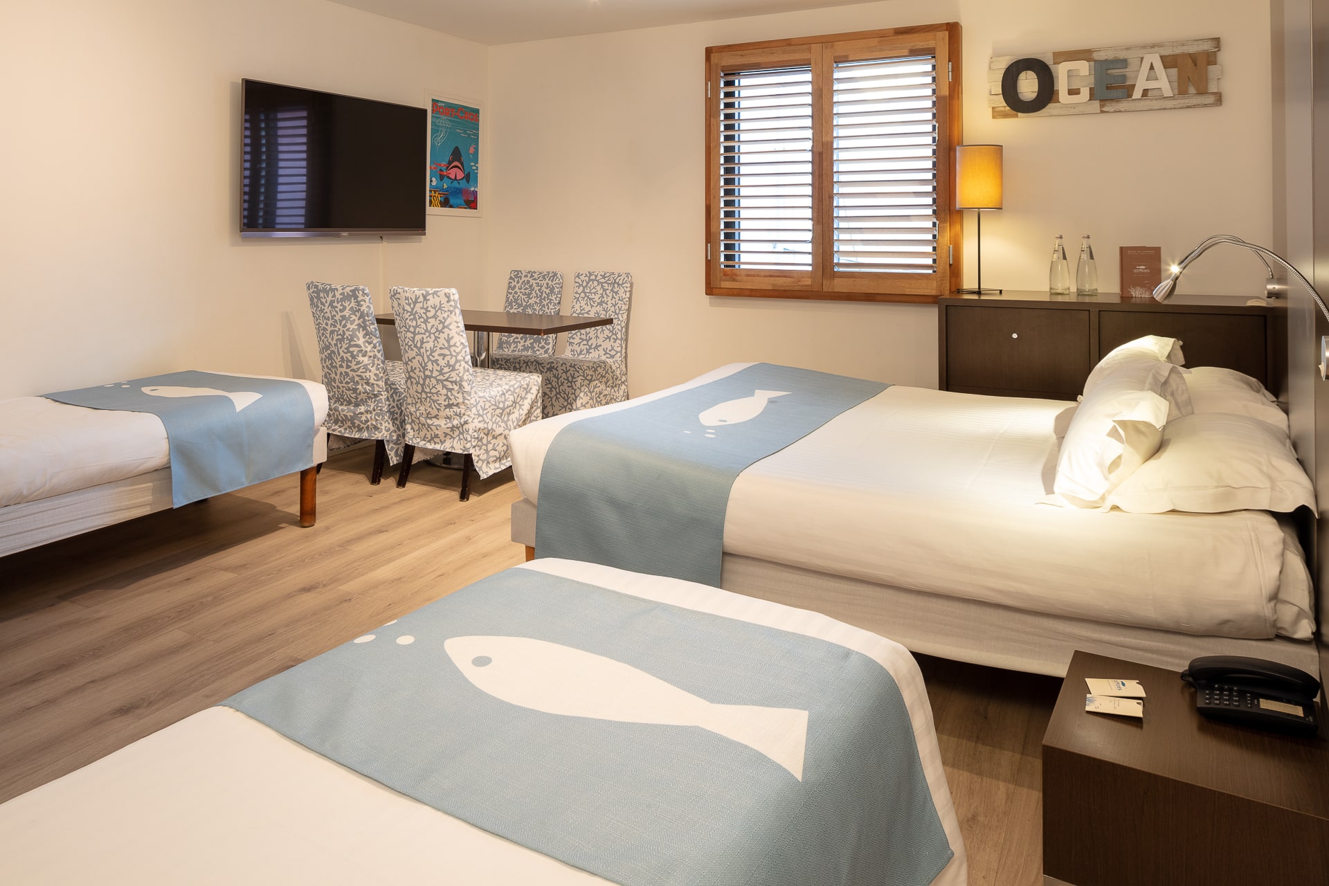 Chambre Quadruple - Hôtel Les Mèdes