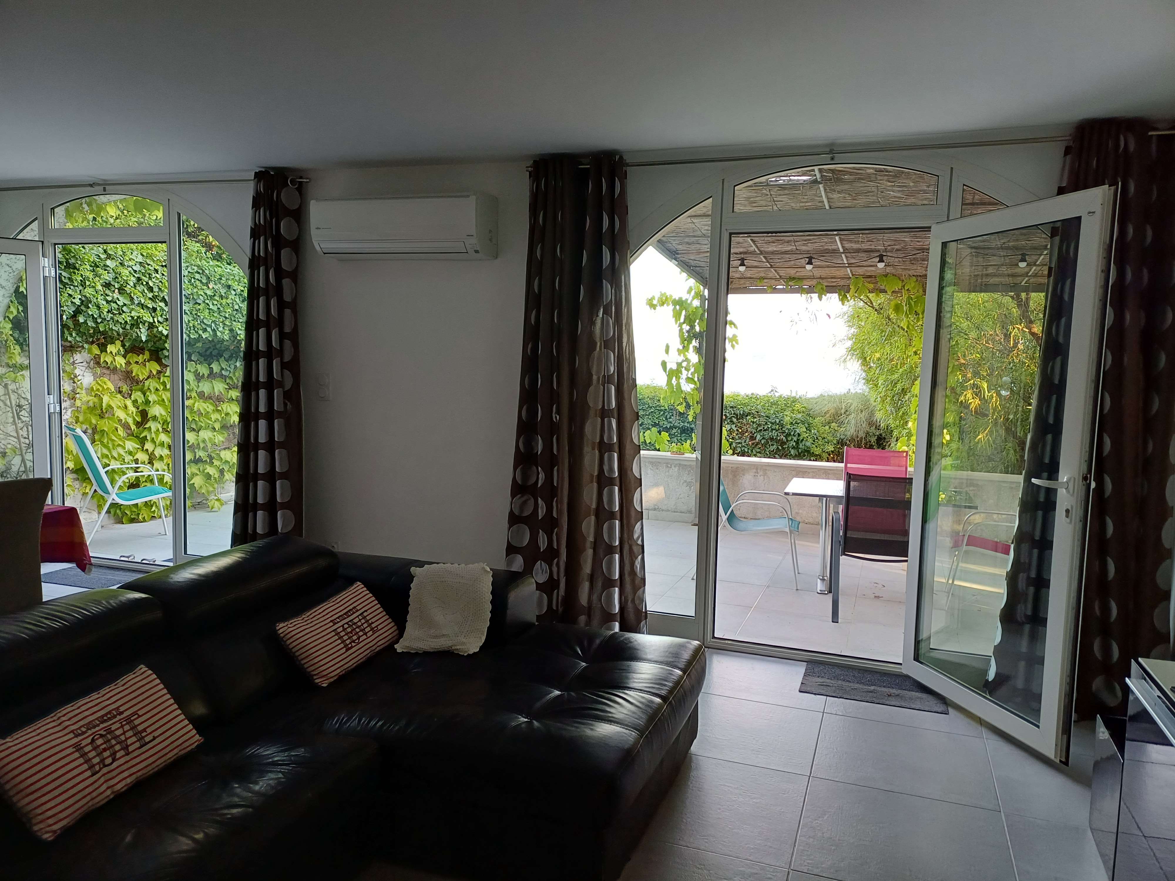 SALON 2 - Anne Bertelli