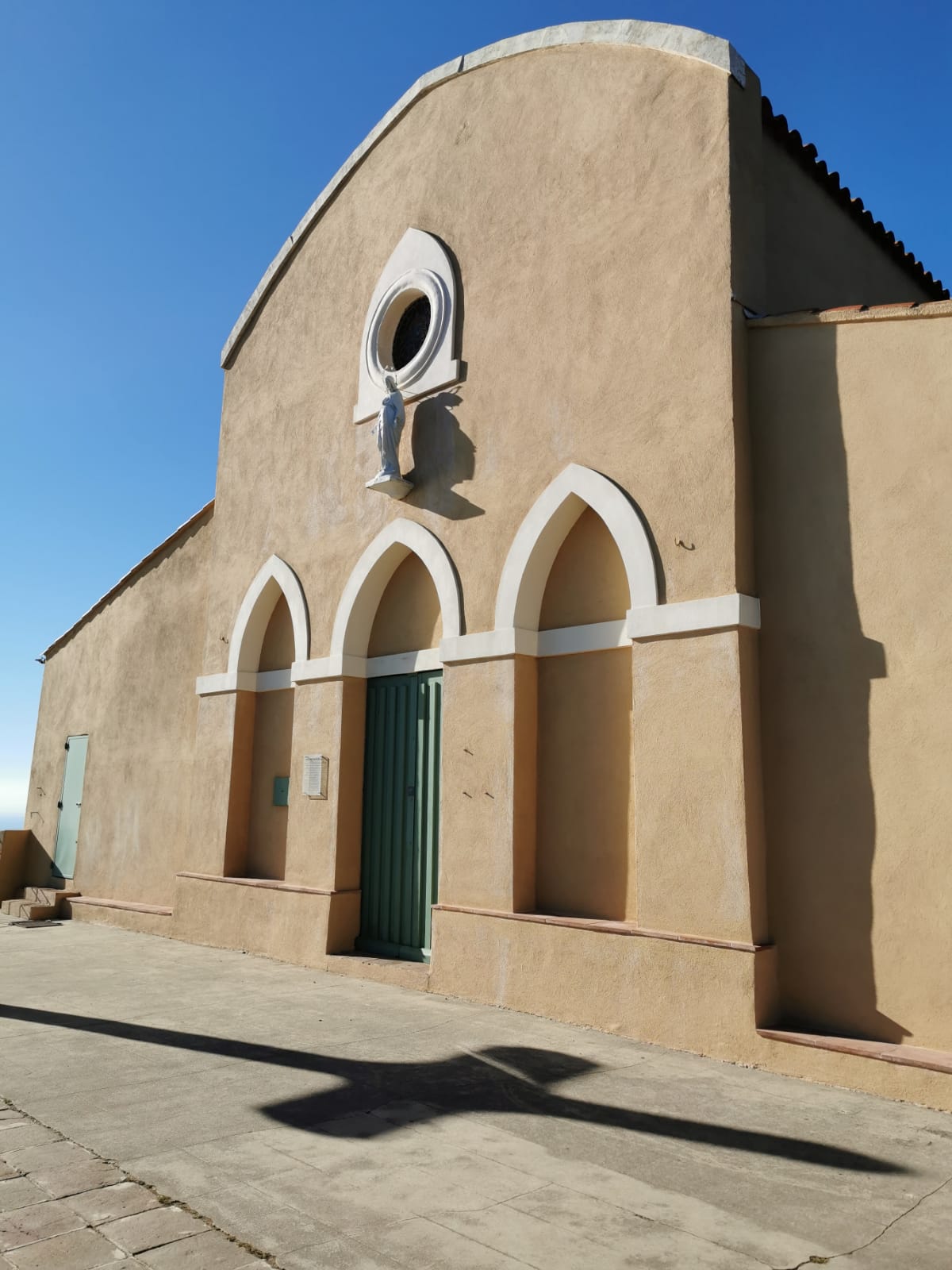 Arrivée à Notre Dame du Mai - Provence Méditerranée