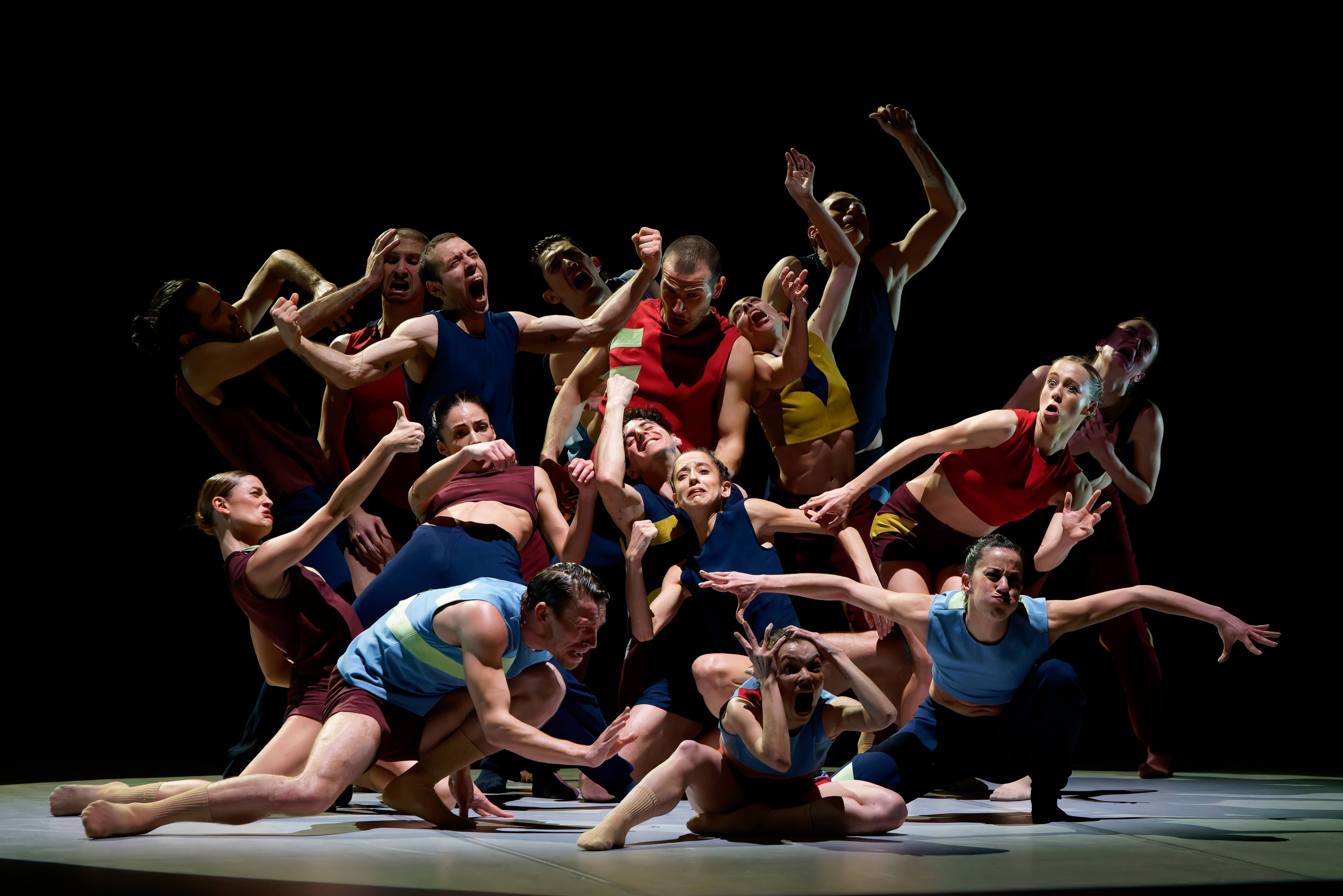 7 - Aterballetto - Rhapsody in blue © Christophe Bernard - Christophe Bernard
