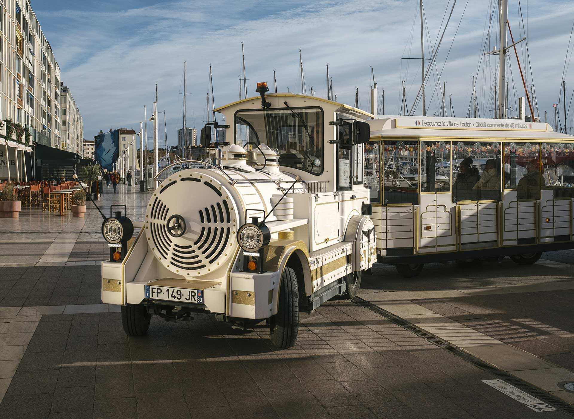 Sur le port de Toulon - Laurent Parienti