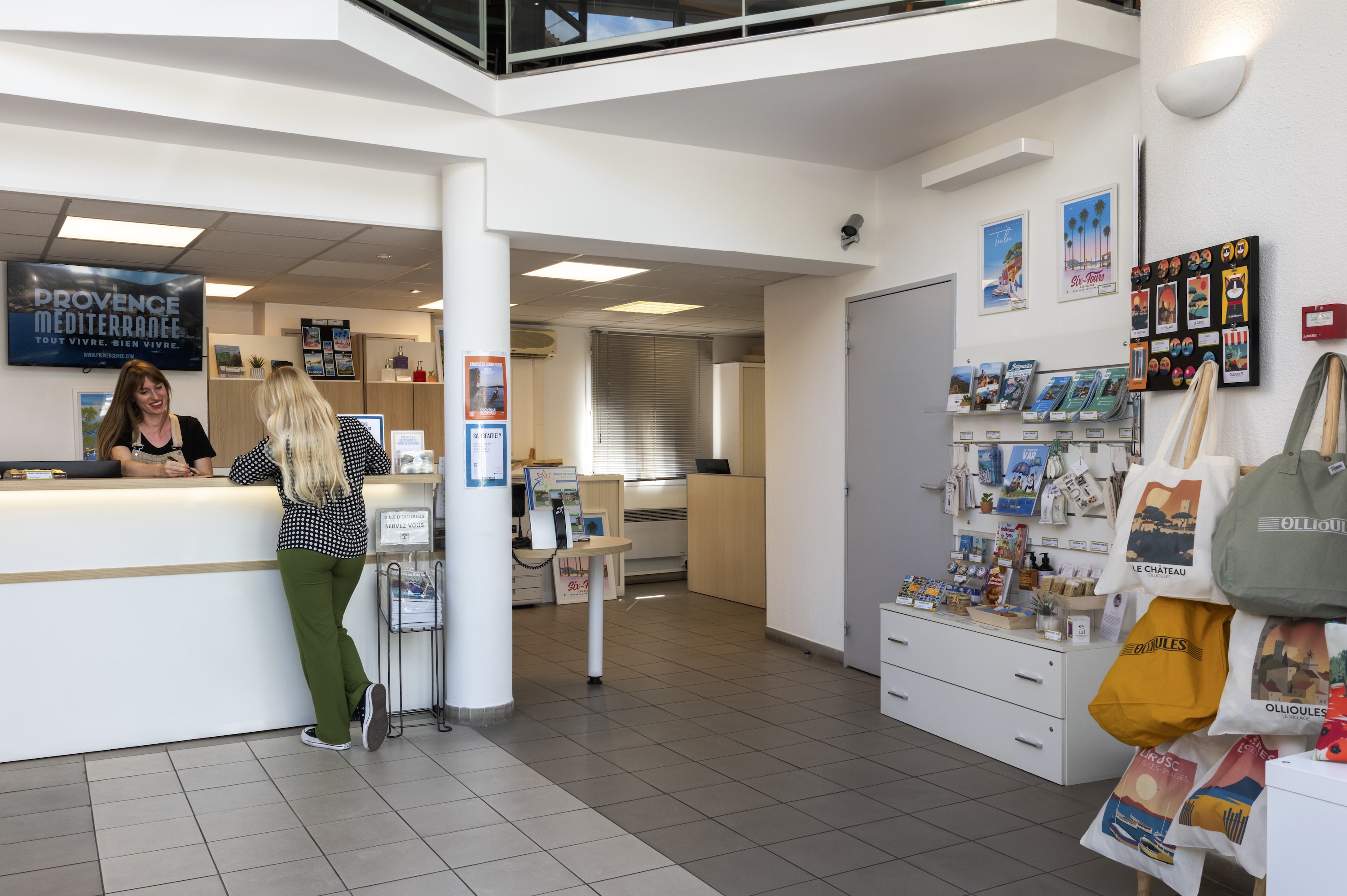 Bureau d'information touristique d'Ollioules - Laurent Parienti - Provence Méditerranée