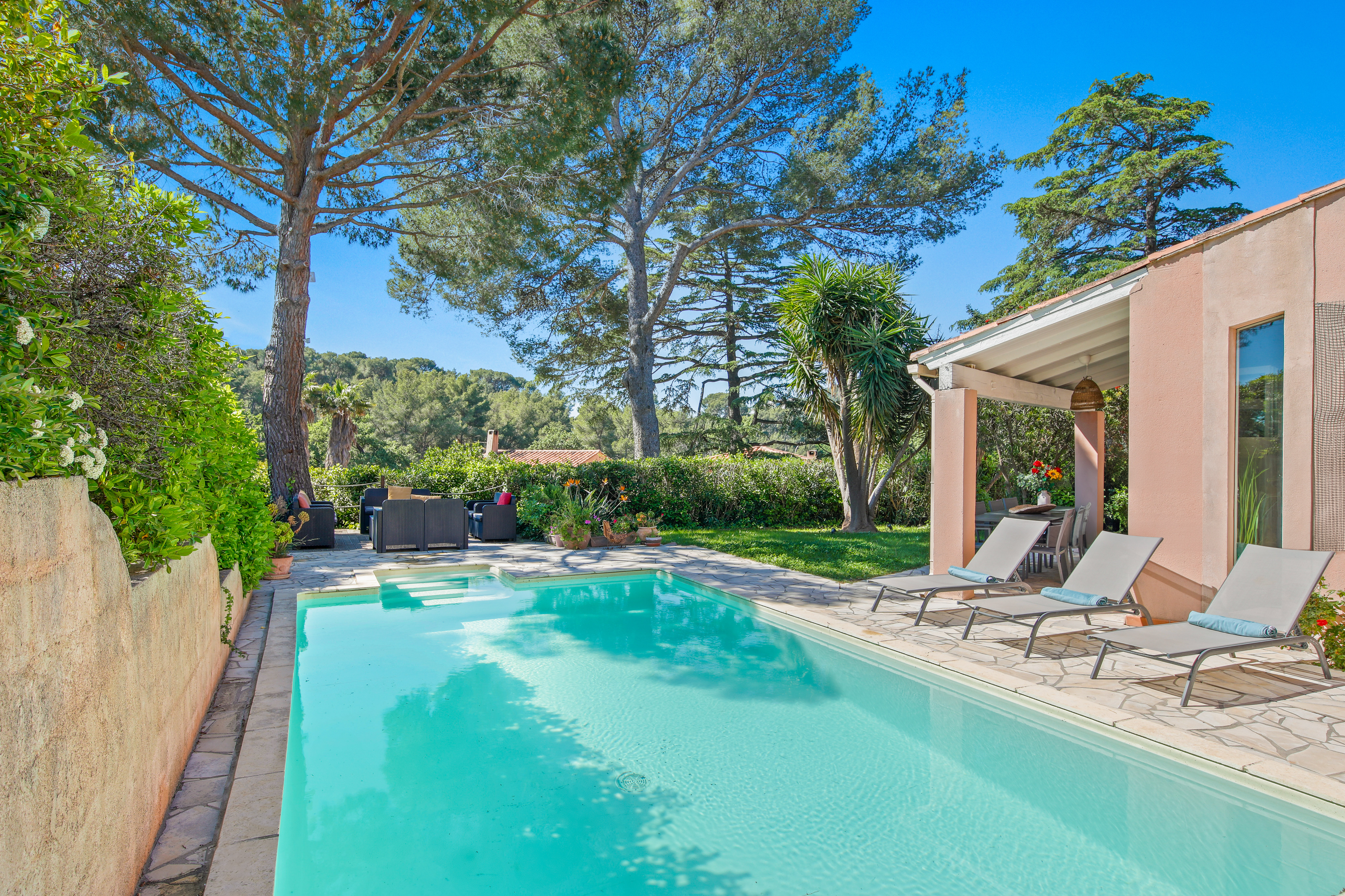 Majestia Conciergerie - Majestia Conciergerie