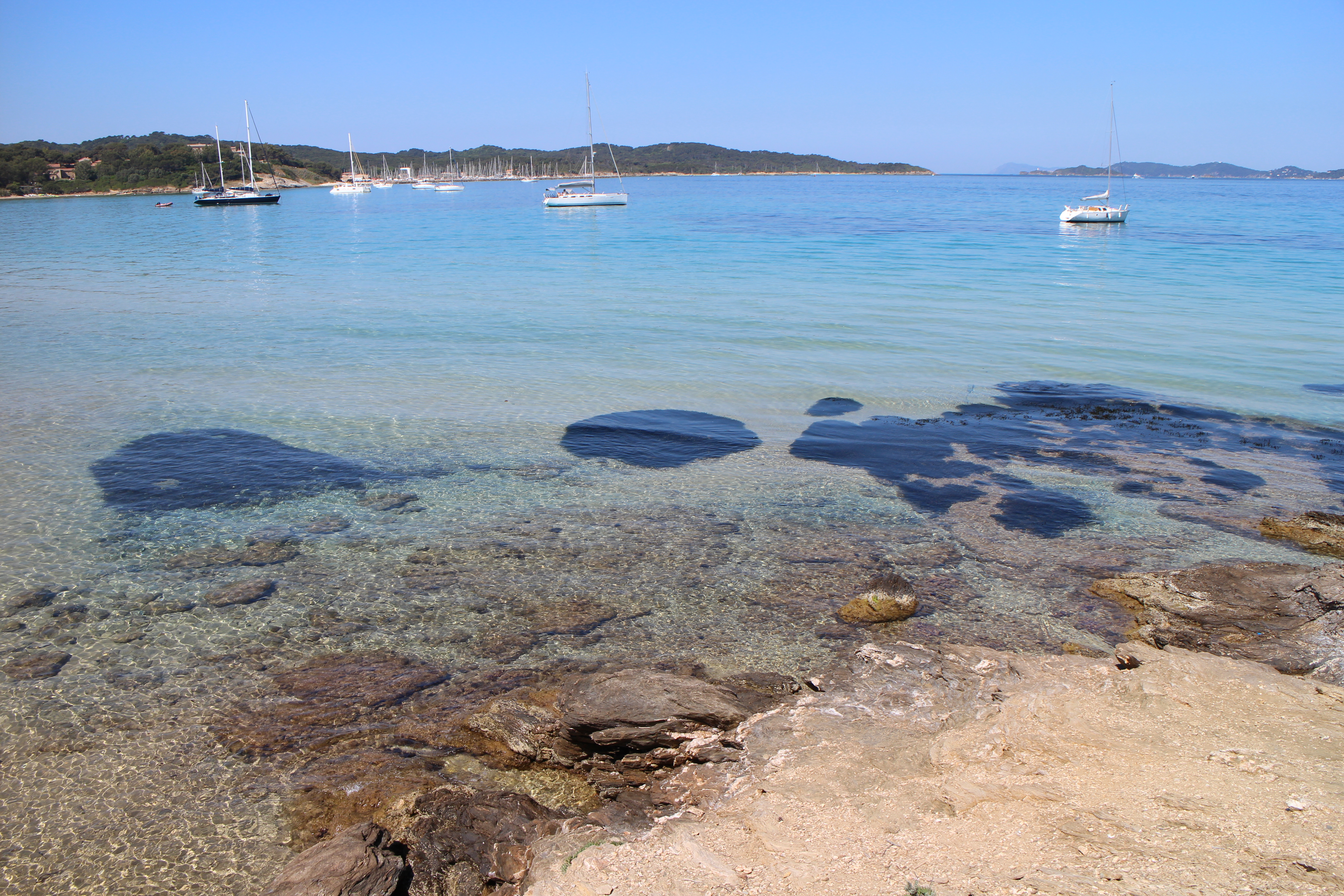 Plage de la Courtade - île de porquerolles - Hyères - S Campoy Hyeres Tourisme
