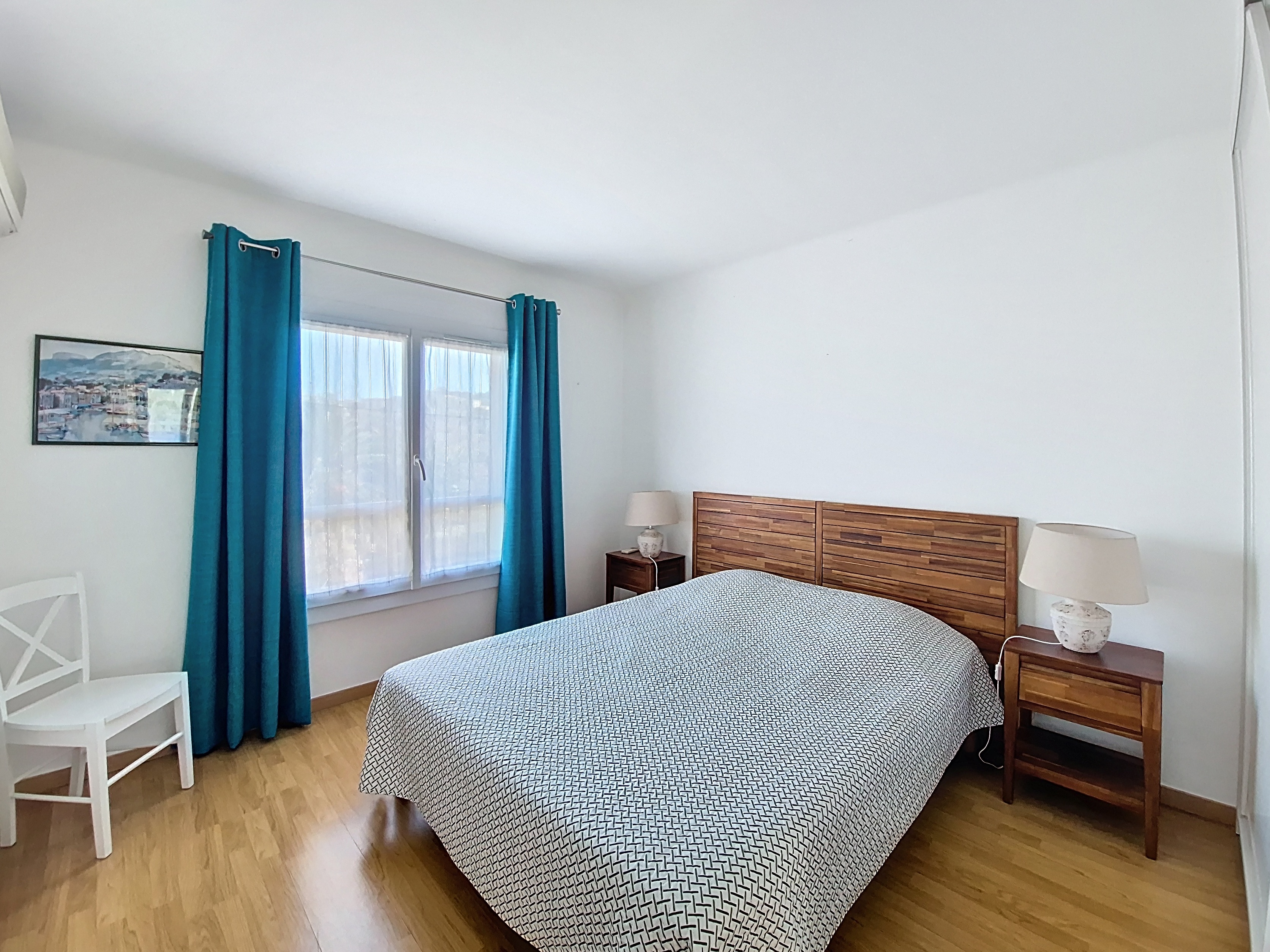 CHAMBRE 1 - LAFORET