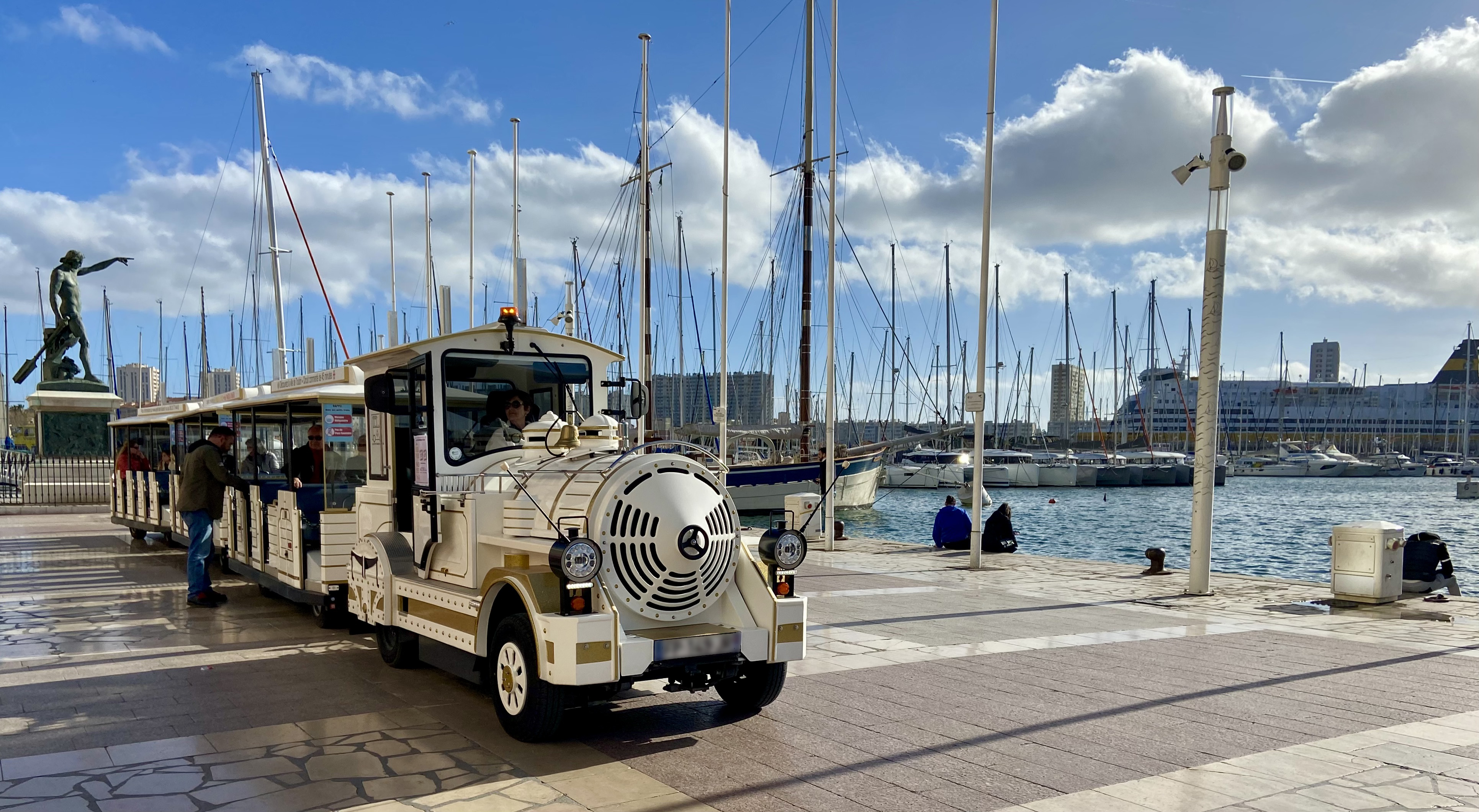 Le Petit Train de Toulon sur le Port - Les Petits Trains de Toulon