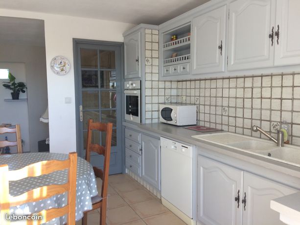 cuisine - Appartement L'Oliveraie F3 - 5 personnes