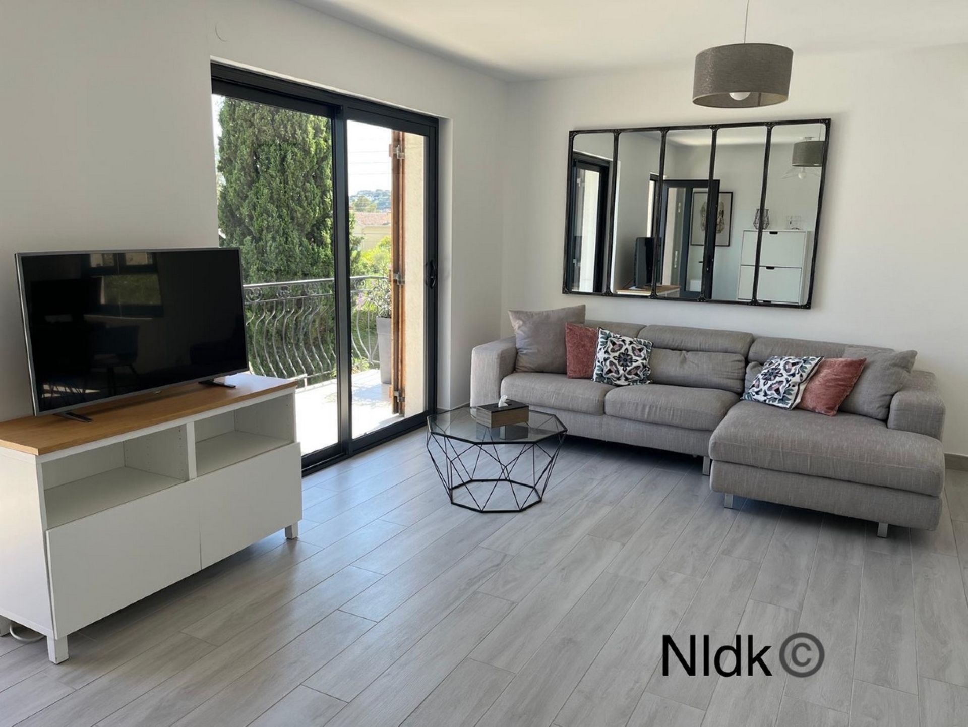 Salon - NLDK