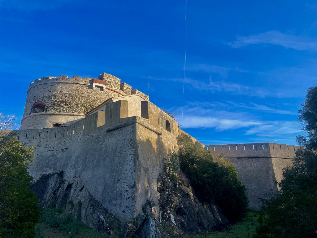 Point Rencontre - Patrimoine bâti historique_Hyères - ROBERT N.