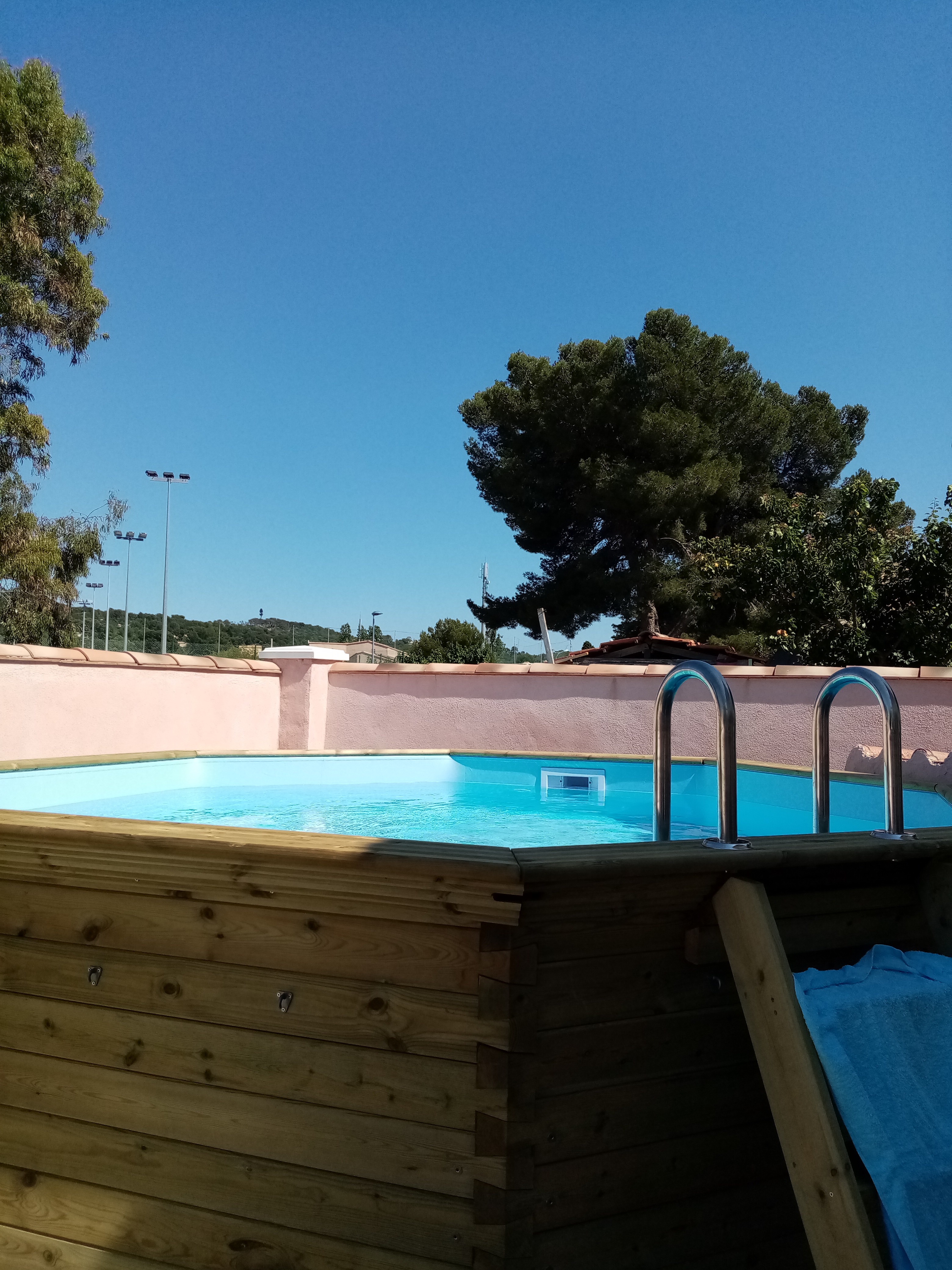 Côté piscine - Lamant