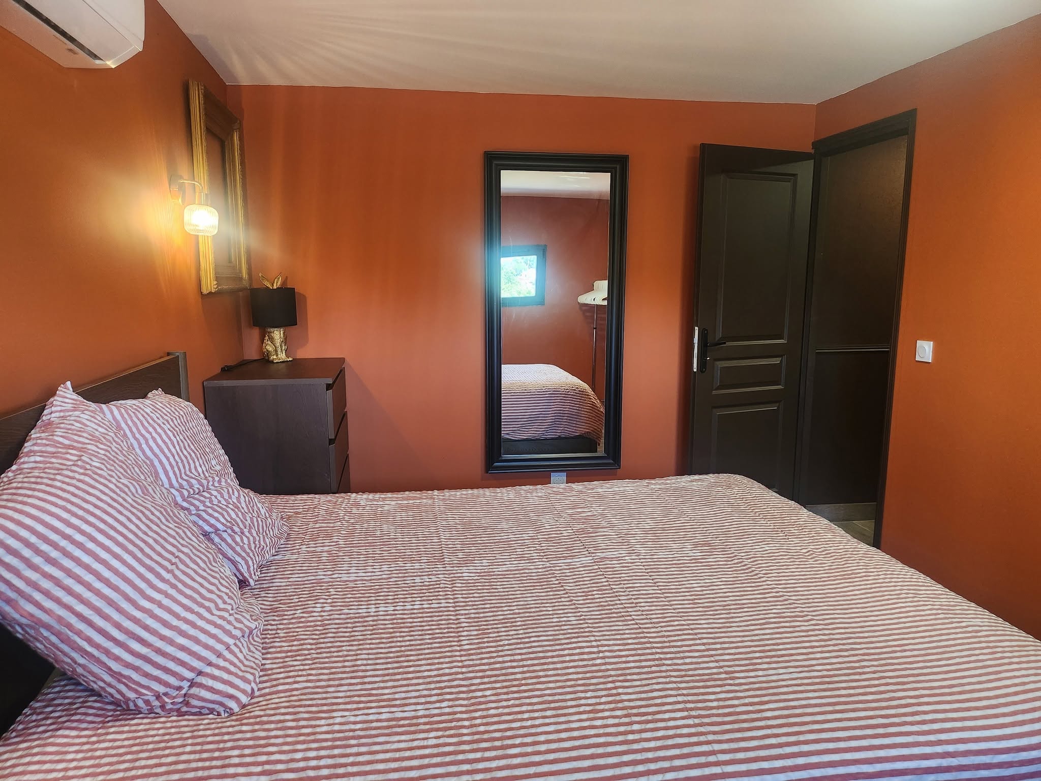 Appartement - T3 le Pub - 4 personnes_La Crau - le mas d'harry