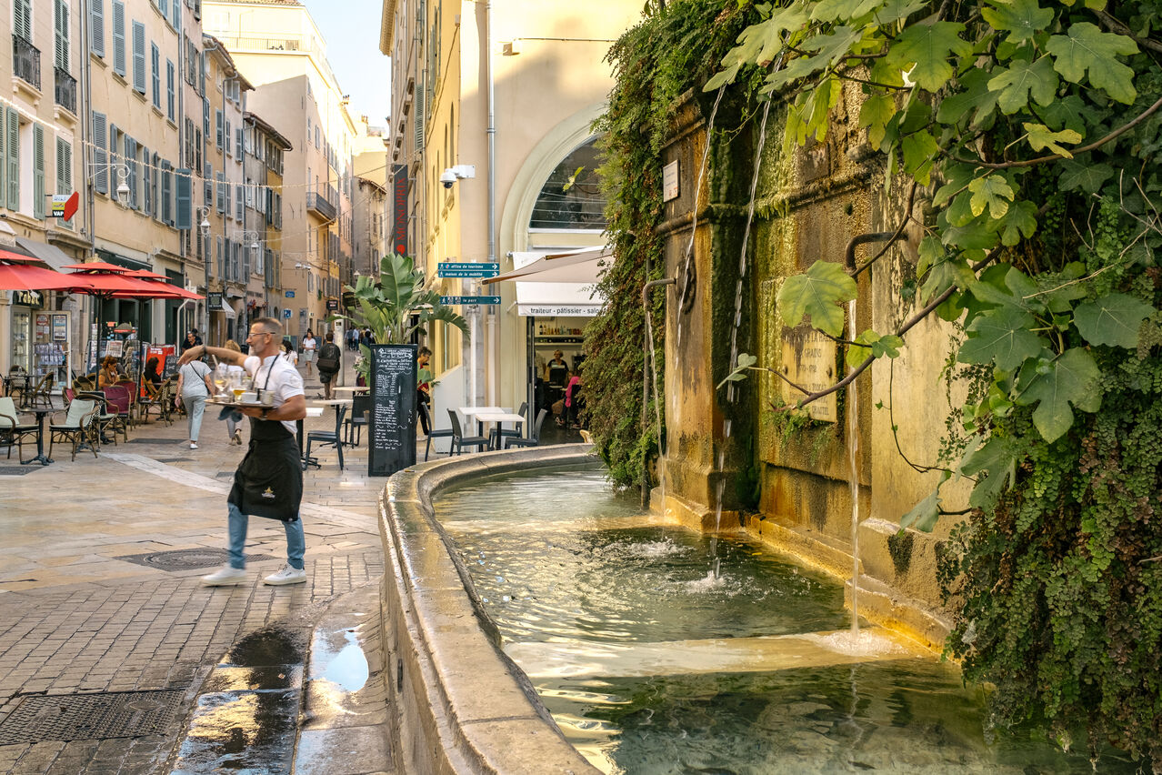 Fontaine de la Halle aux grains - Laurent Parienti
