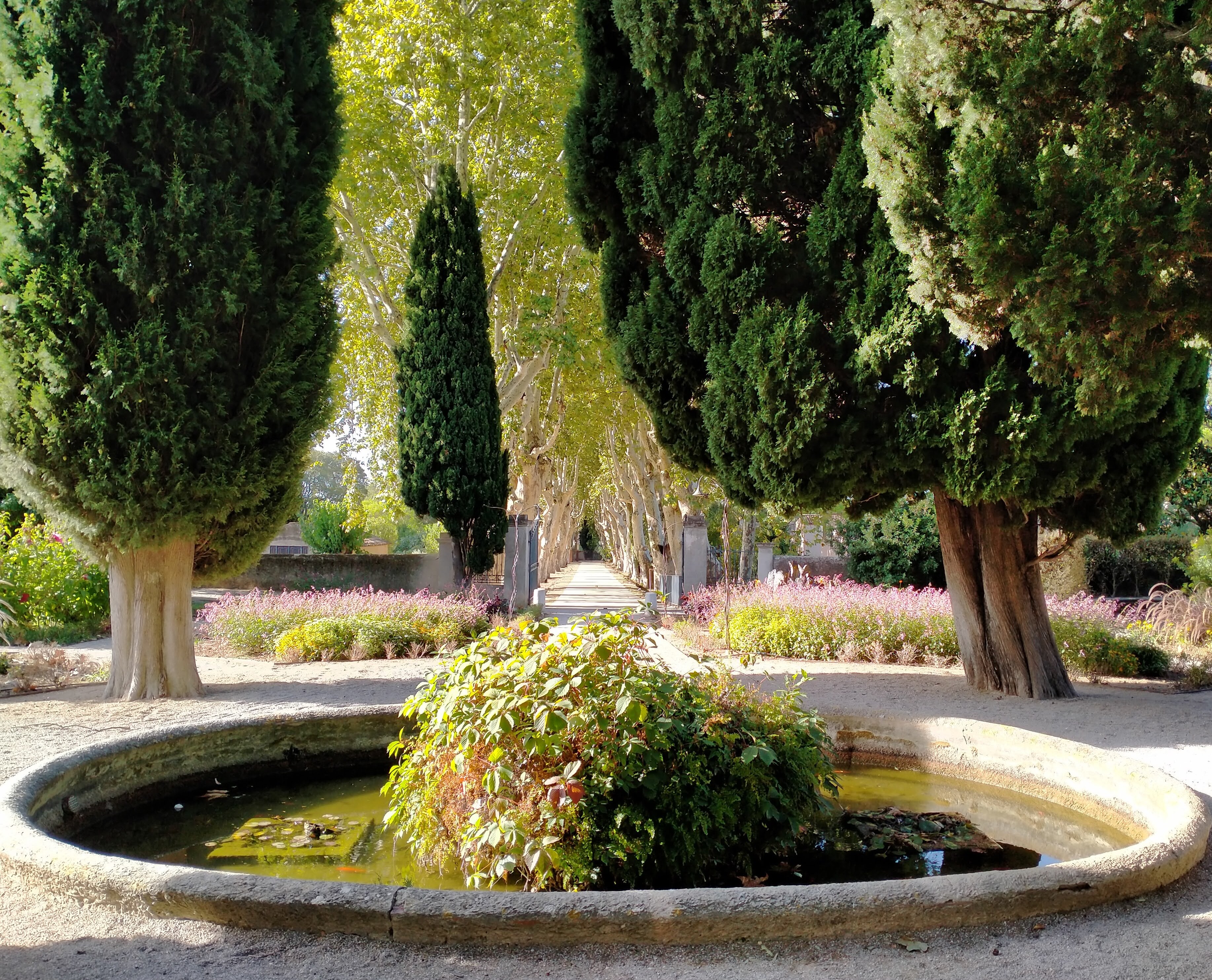 une fontaine - © JBaudouvin