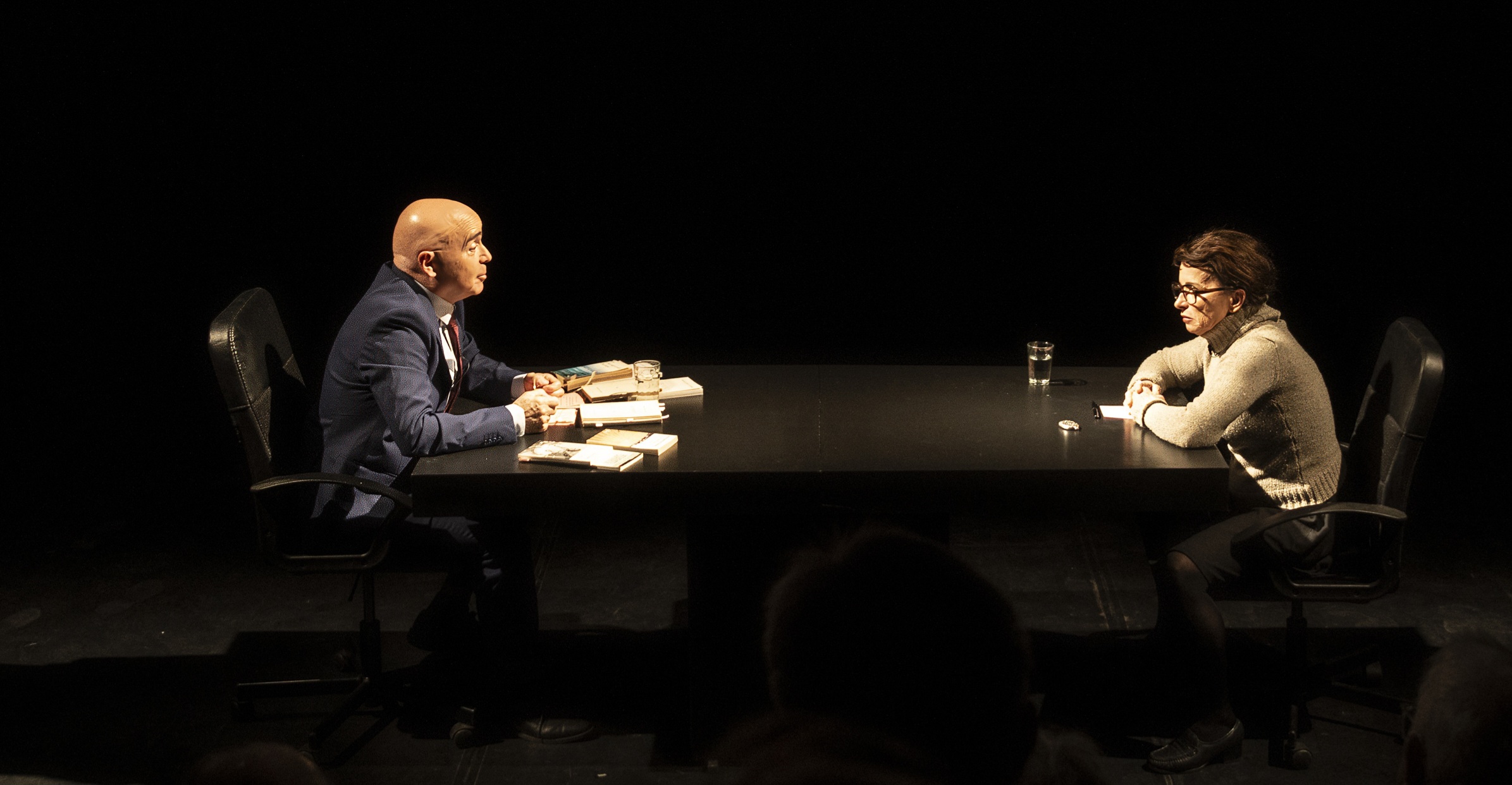 Apostrophes Duras _ Pivot - DR / Espace Comedia
