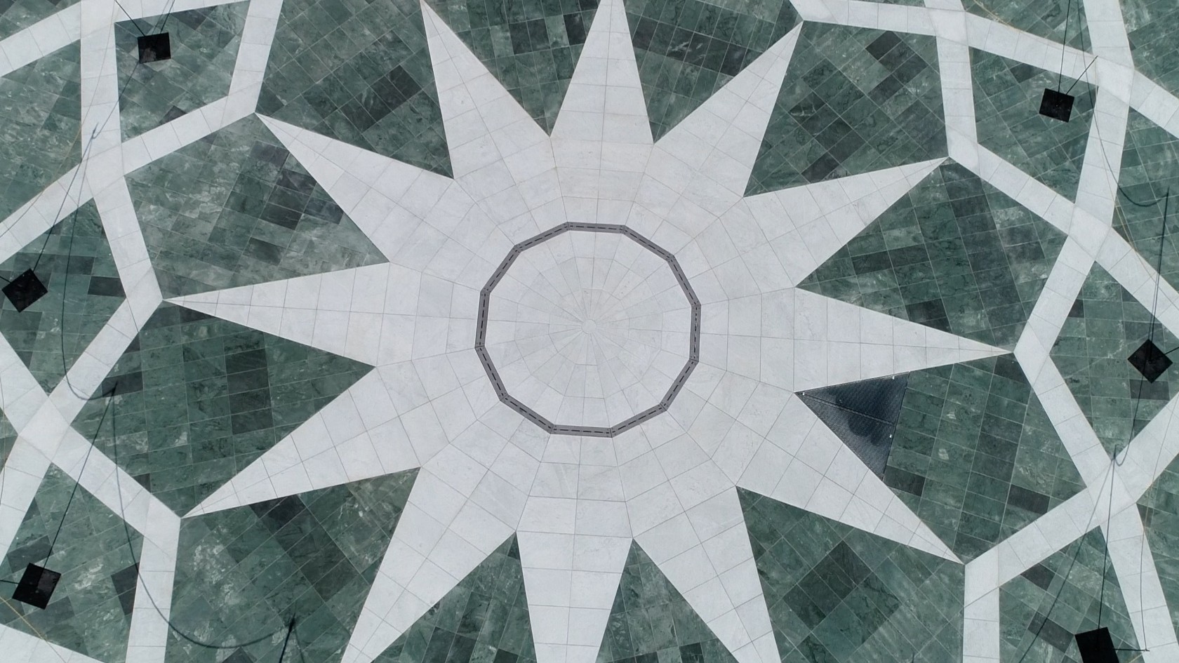 la rosage au centre - Ville de Hyères, service Communication