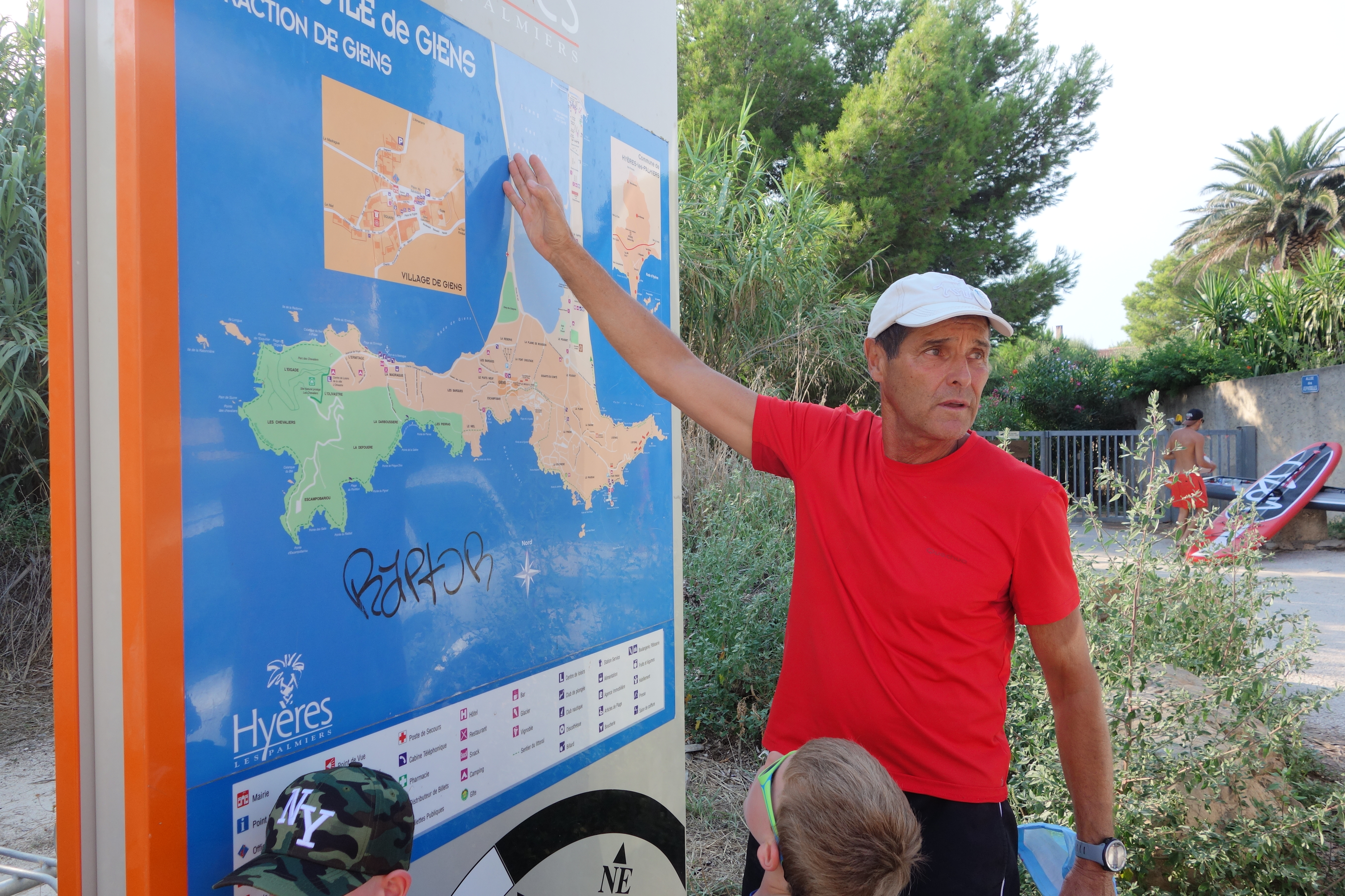 votre guide, fernando Sandoval - Visite guidée à la découverte de Porquerolles, hors des sentiers battus