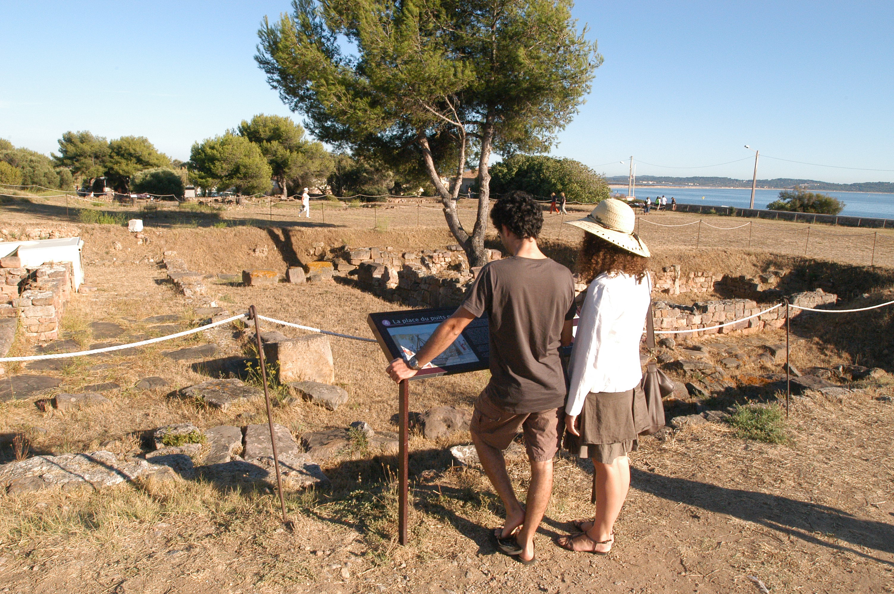 Viste guidée site archéologique Olbia Almanarre - Hyeres Tourisme